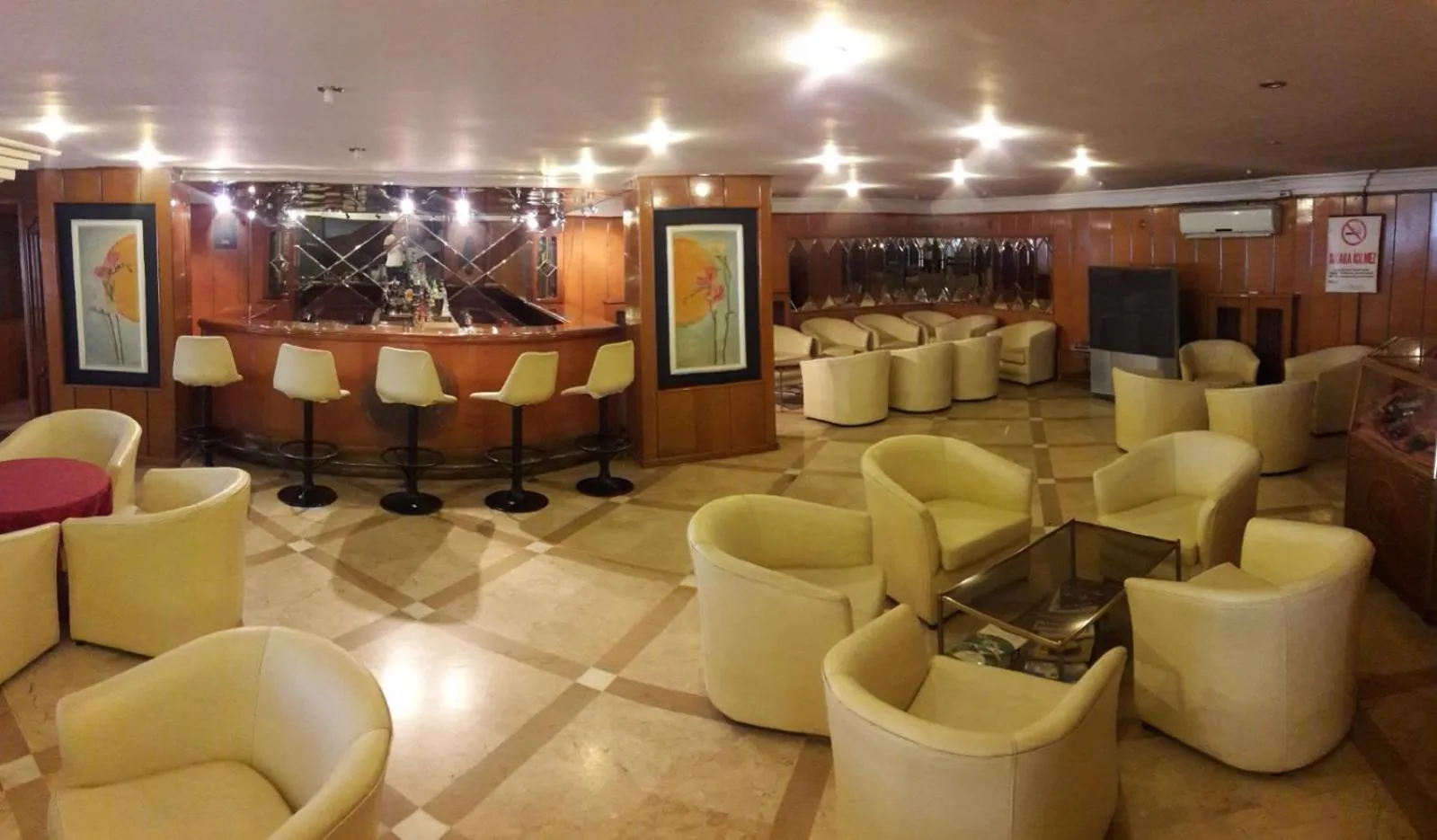 Lounge or bar in SPOR HOTEL