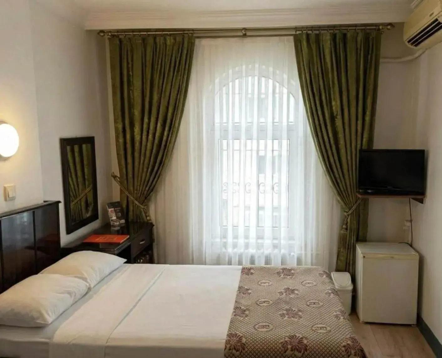 Photo of the whole room, Bed in SPOR HOTEL Photo of the whole room, Bed in SPOR HOTEL
