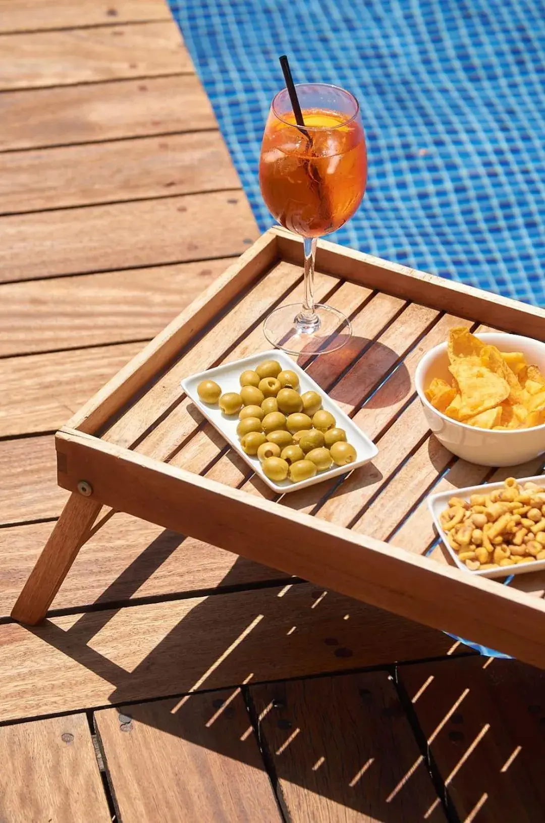 Lounge or bar in NM Suites by Escampa Hotels Lounge or bar in NM Suites by Escampa Hotels