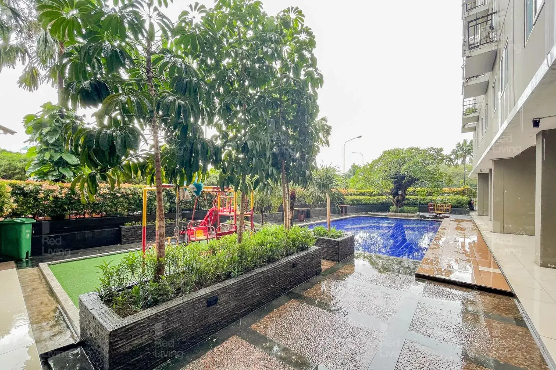 Garden in RedLiving Apartemen Sunter Park View - Emma Rooms Garden in RedLiving Apartemen Sunter Park View - Emma Rooms