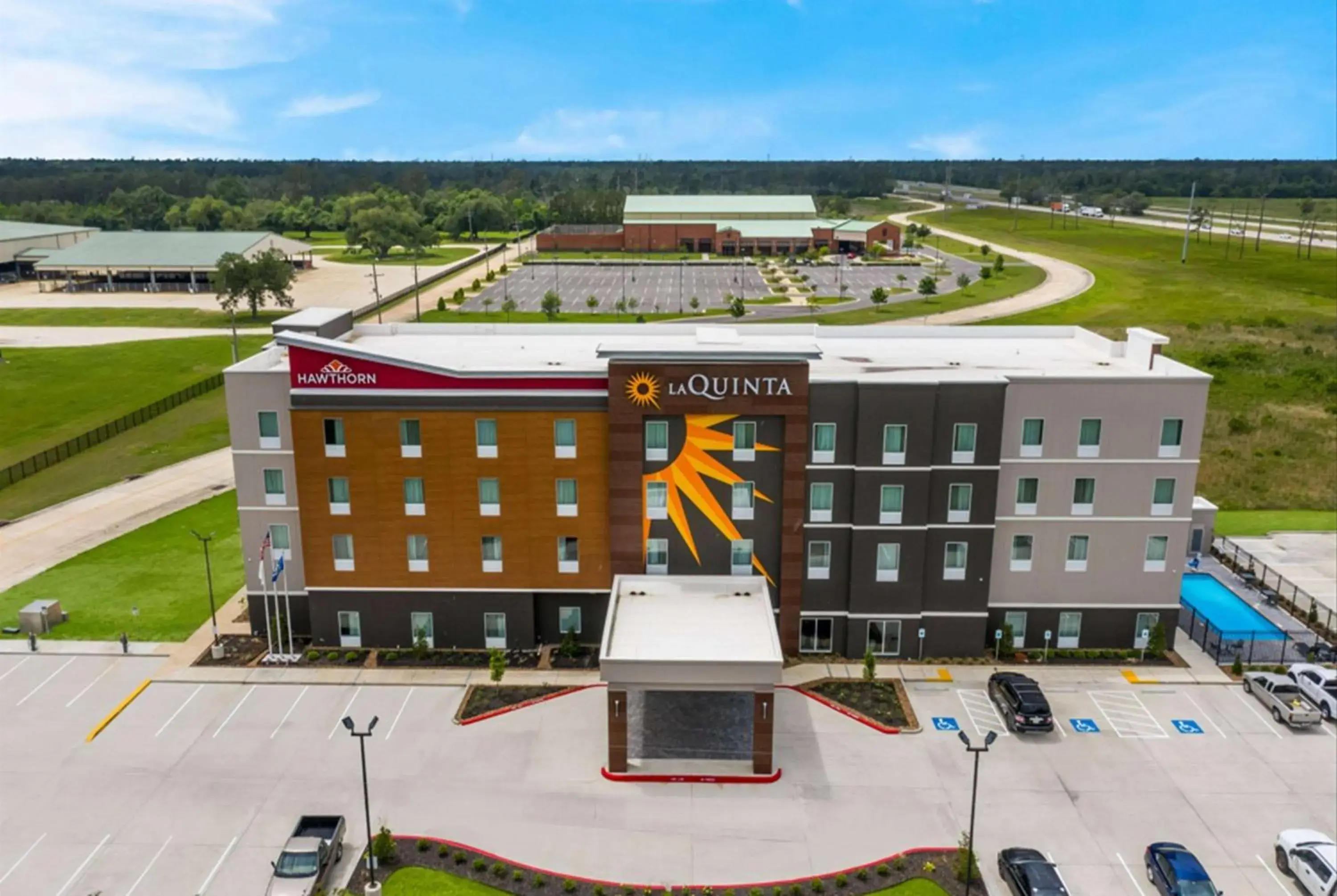 Property building in Hawthorn Extended Stay by Wyndham Sulphur Lake Charles Property building in Hawthorn Extended Stay by Wyndham Sulphur Lake Charles