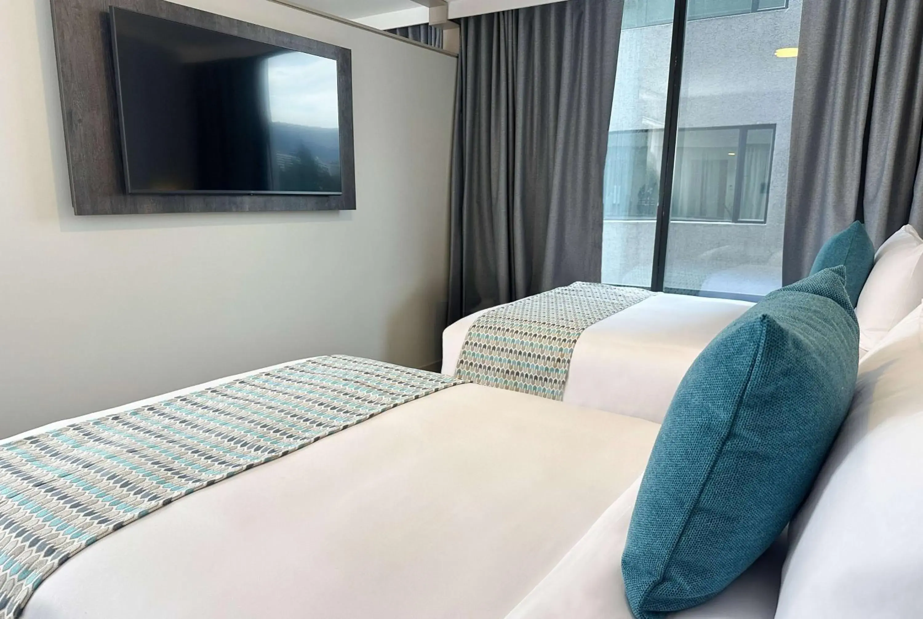 Business Suite with Two Double Beds - Non-Smoking in La Quinta by Wyndham Quito Business Suite with Two Double Beds - Non-Smoking in La Quinta by Wyndham Quito