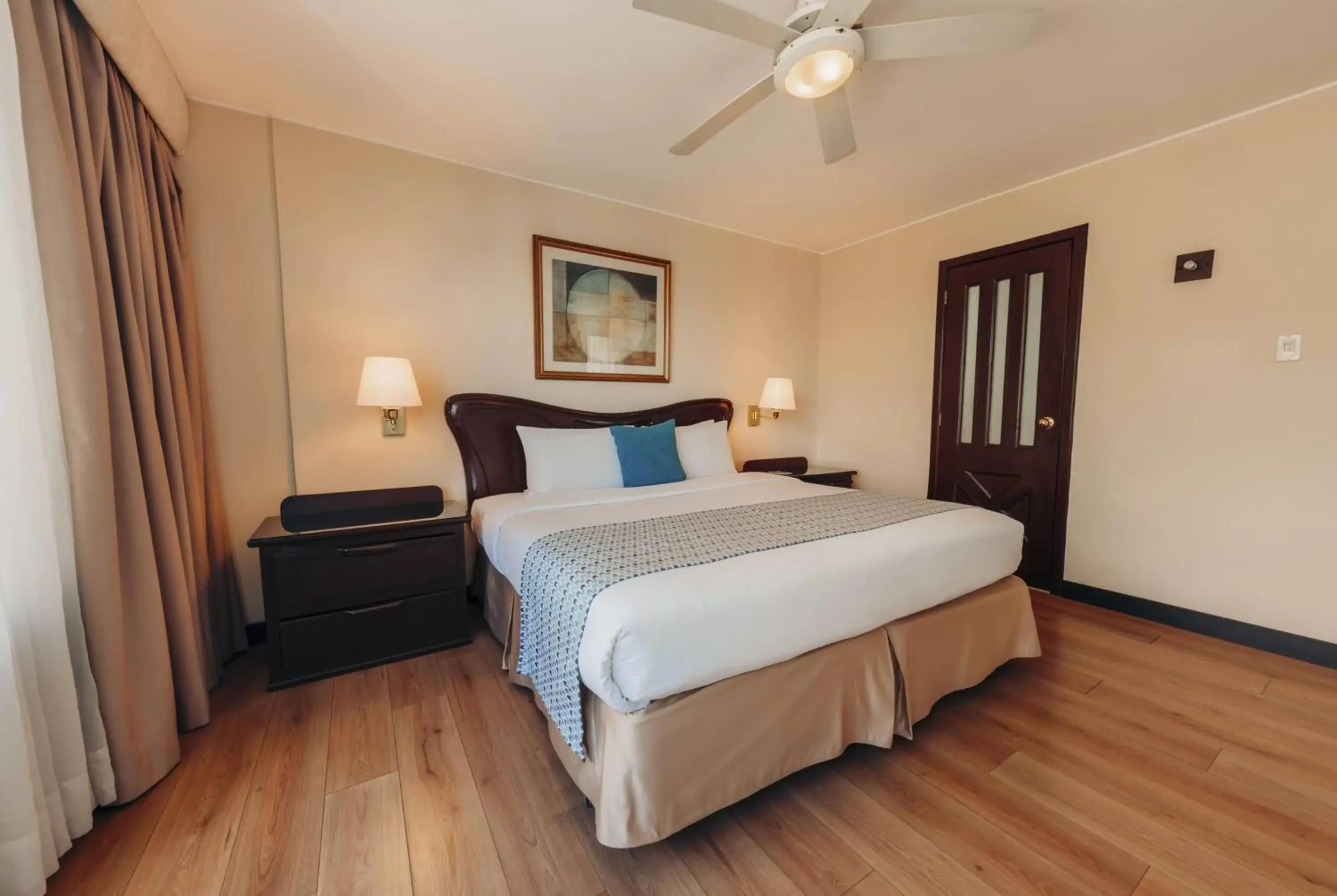 King Room - Non-Smoking in La Quinta by Wyndham Quito King Room - Non-Smoking in La Quinta by Wyndham Quito