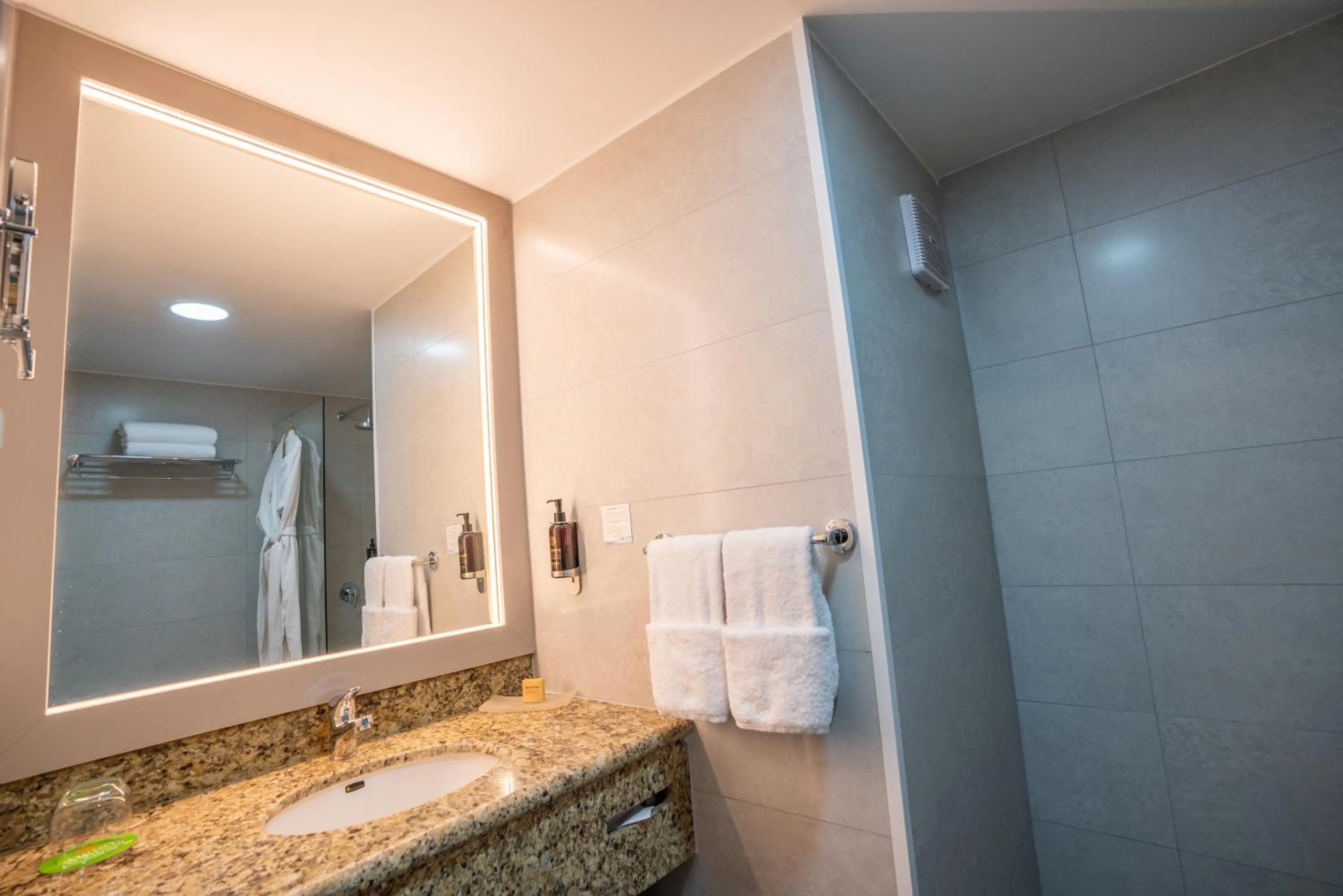 Shower in La Quinta by Wyndham Quito