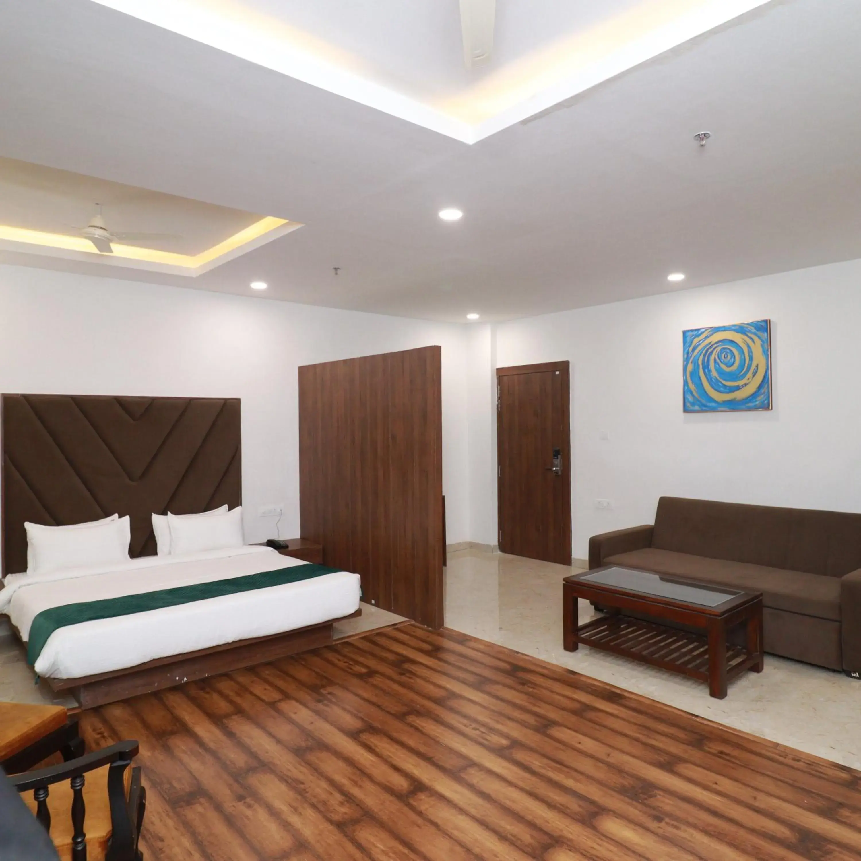 Bedroom, Bed in 7 VACHAN LAWNS AND BANQUET Bedroom, Bed in 7 VACHAN LAWNS AND BANQUET