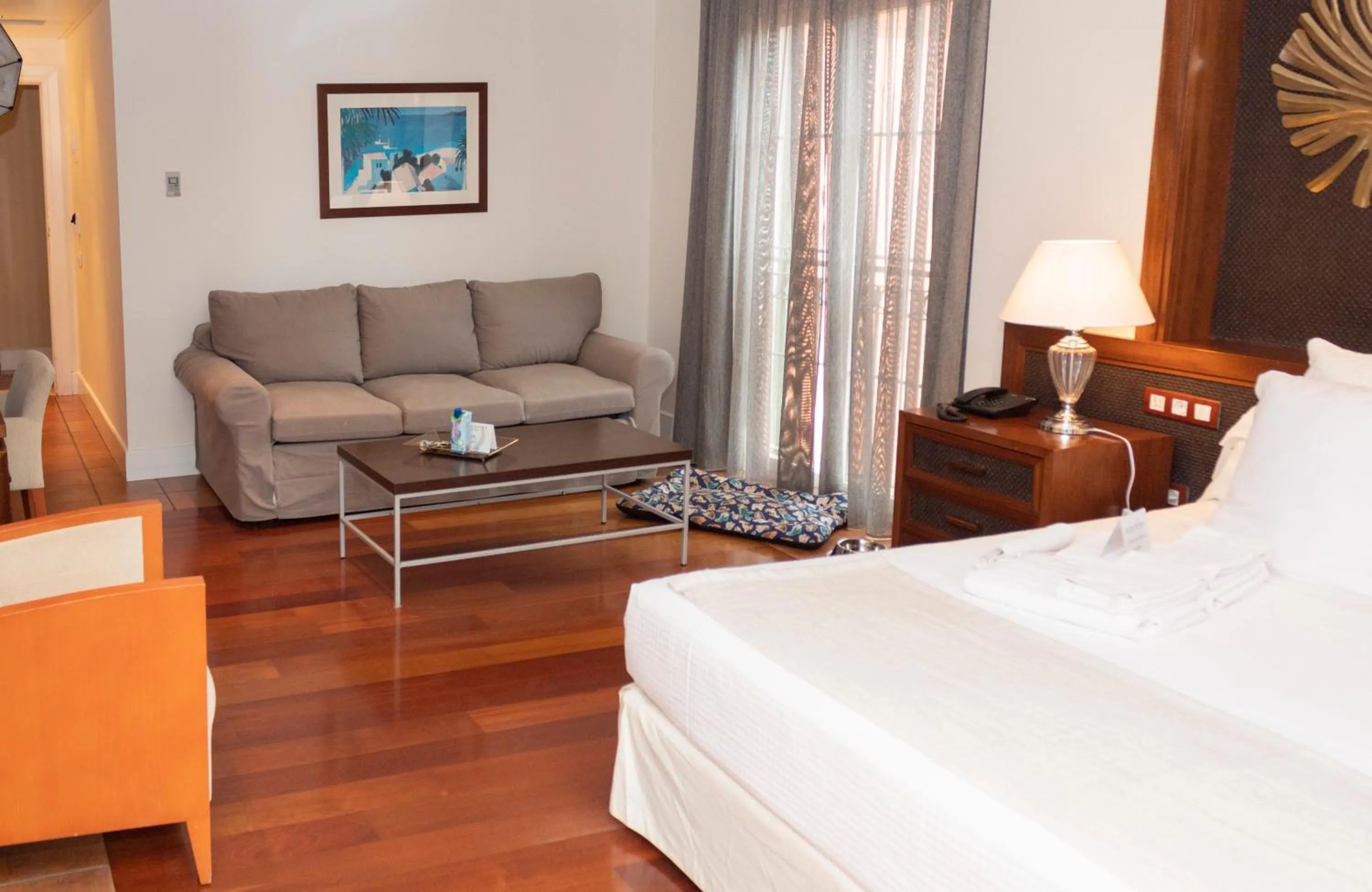 Photo of the whole room, Bed in Hotel MR Les Rotes