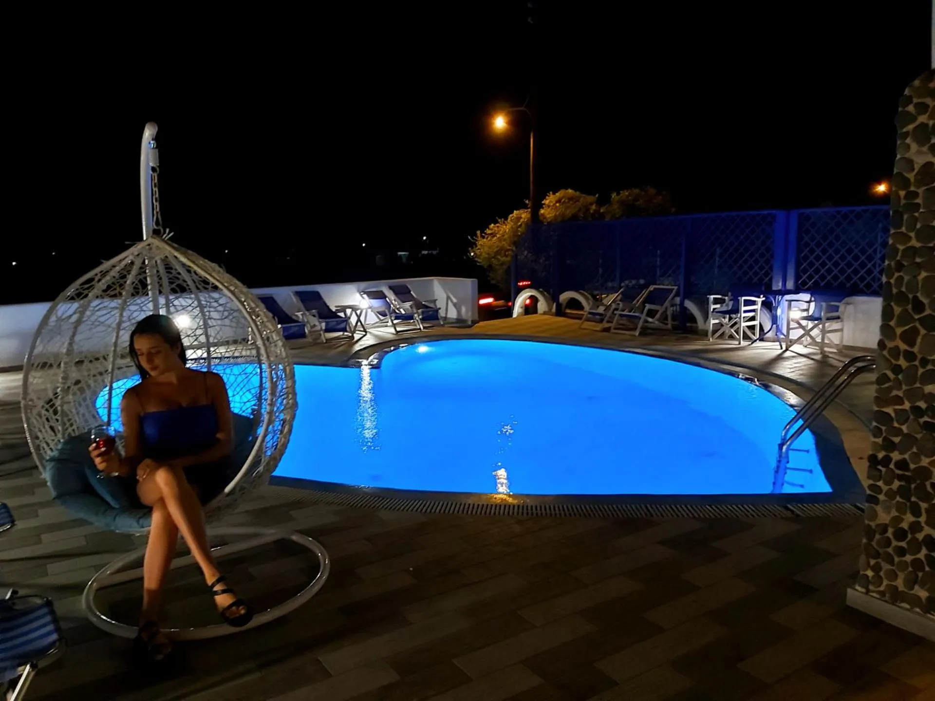 Swimming pool in Honeymoon Beach Studios