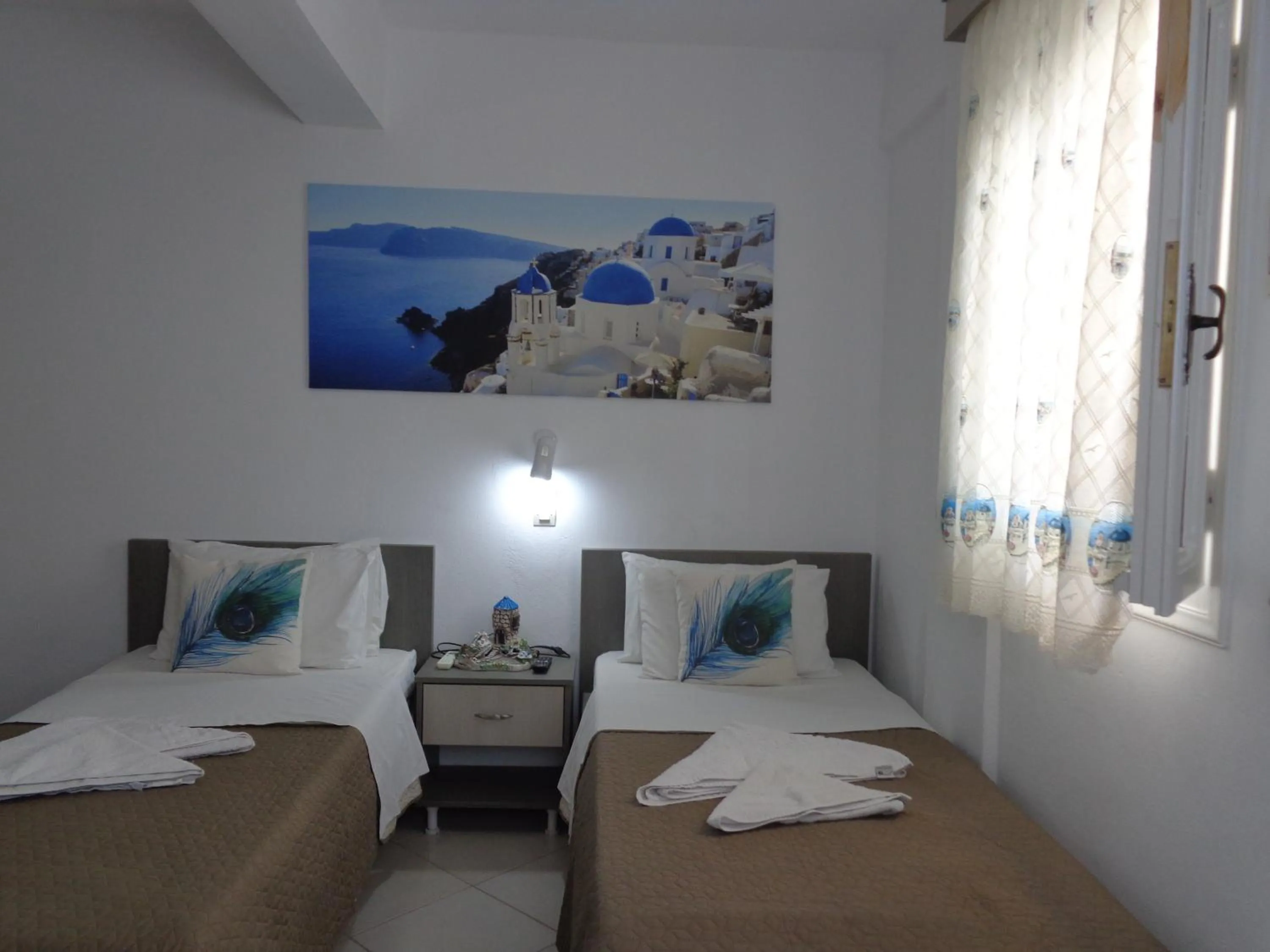 Bedroom, Bed in Honeymoon Beach Studios