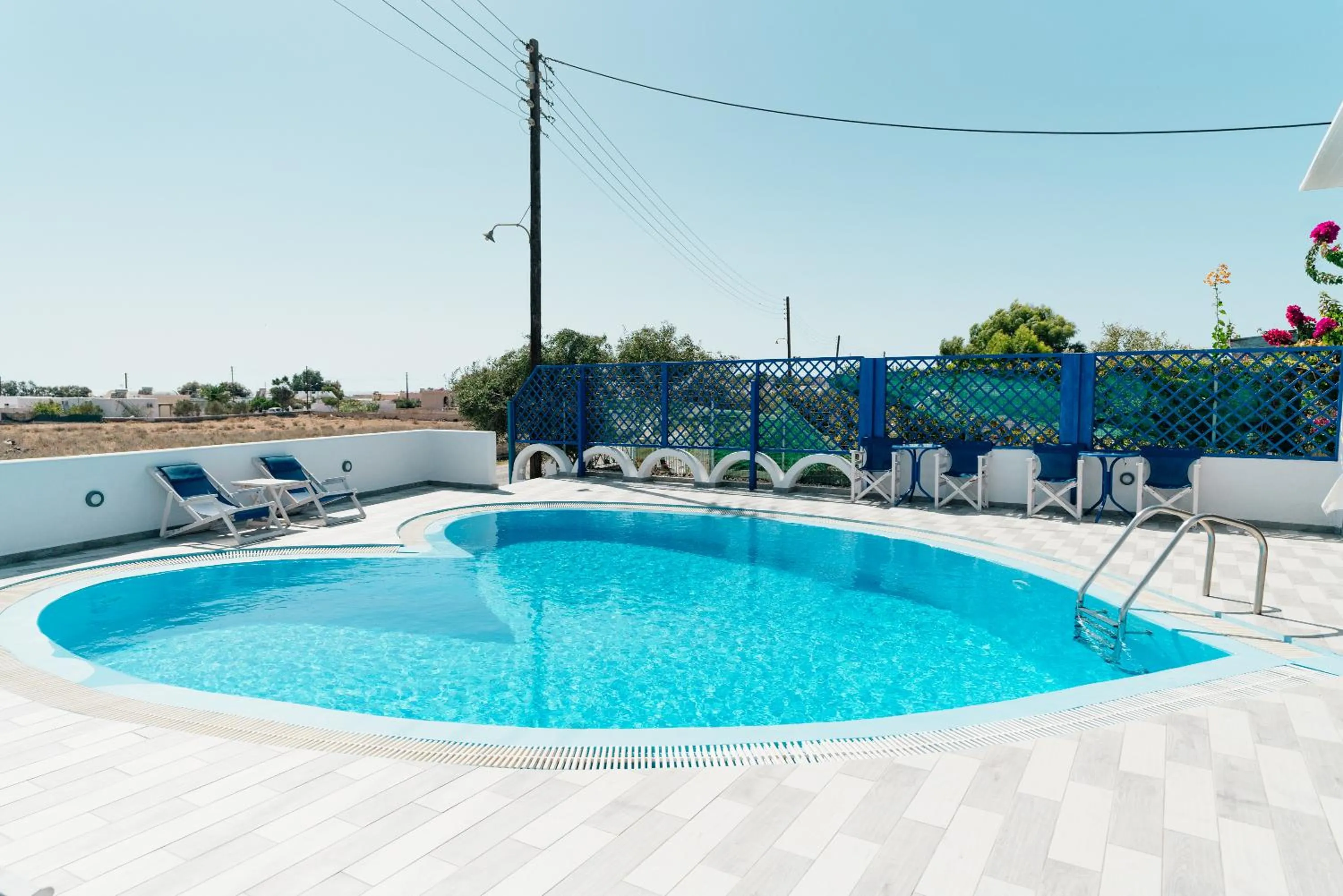 Swimming pool in Honeymoon Beach Studios