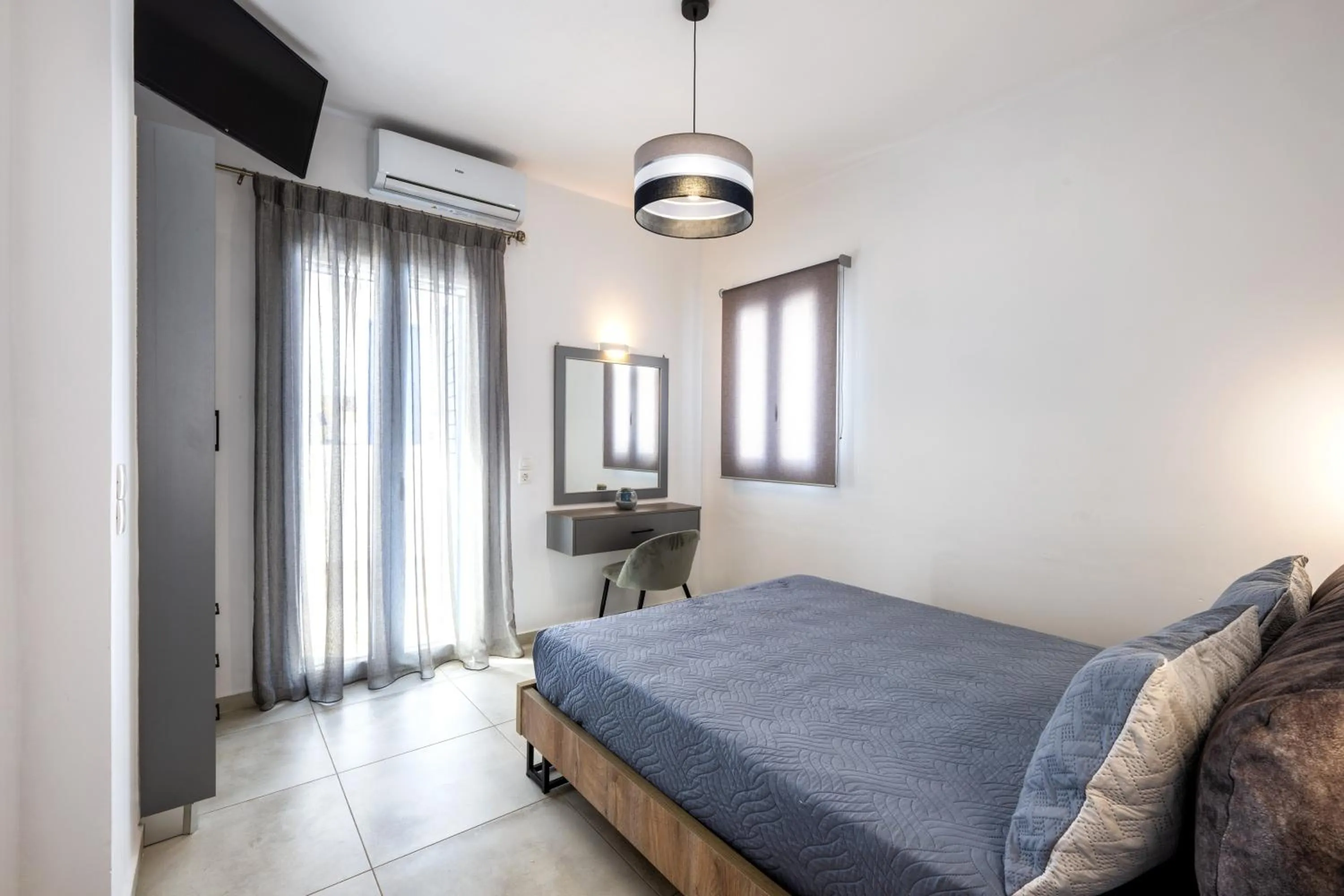 Bedroom, Bed in Honeymoon Beach Studios