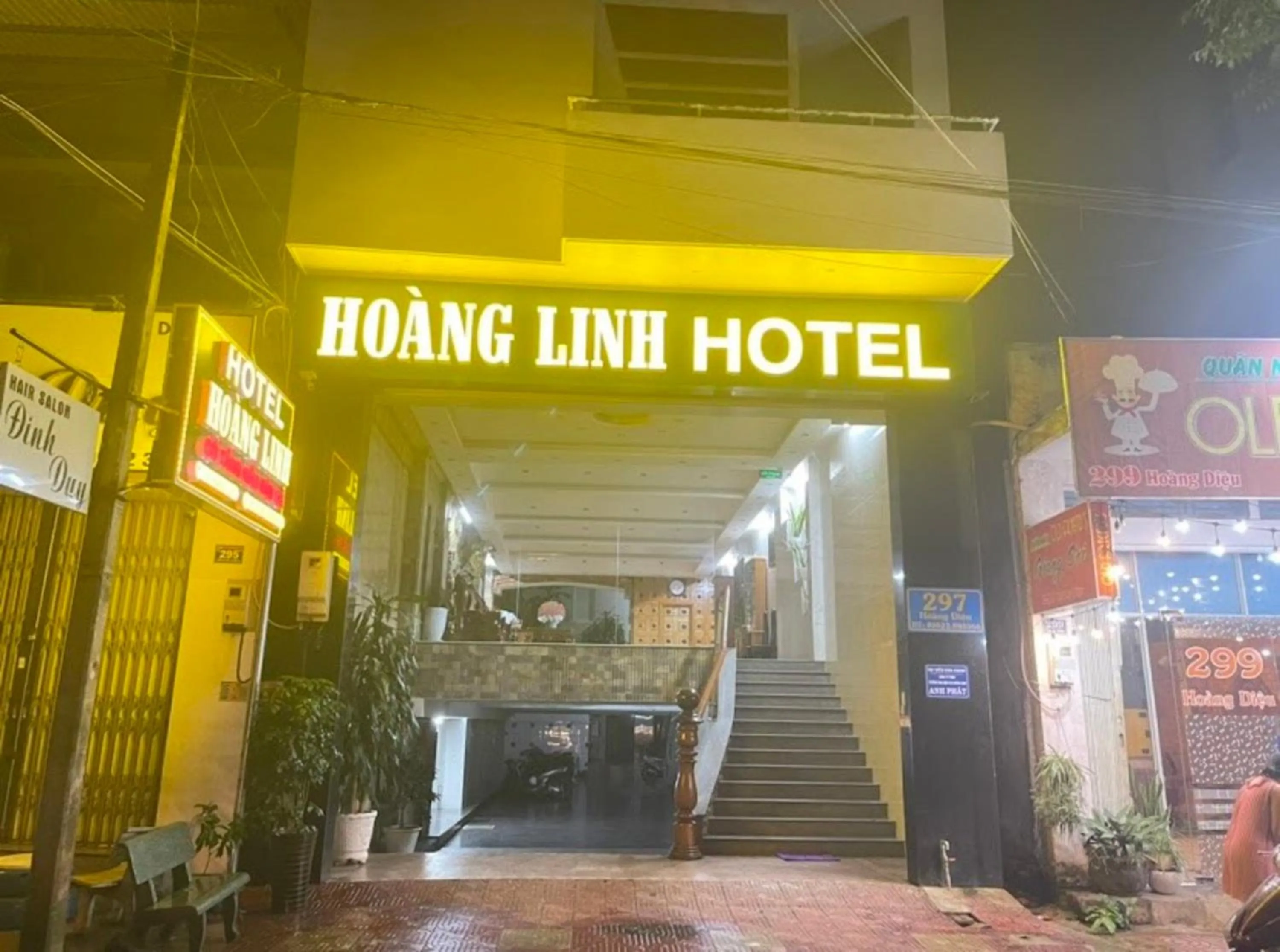 Property building in Hoàng Linh Hotel
