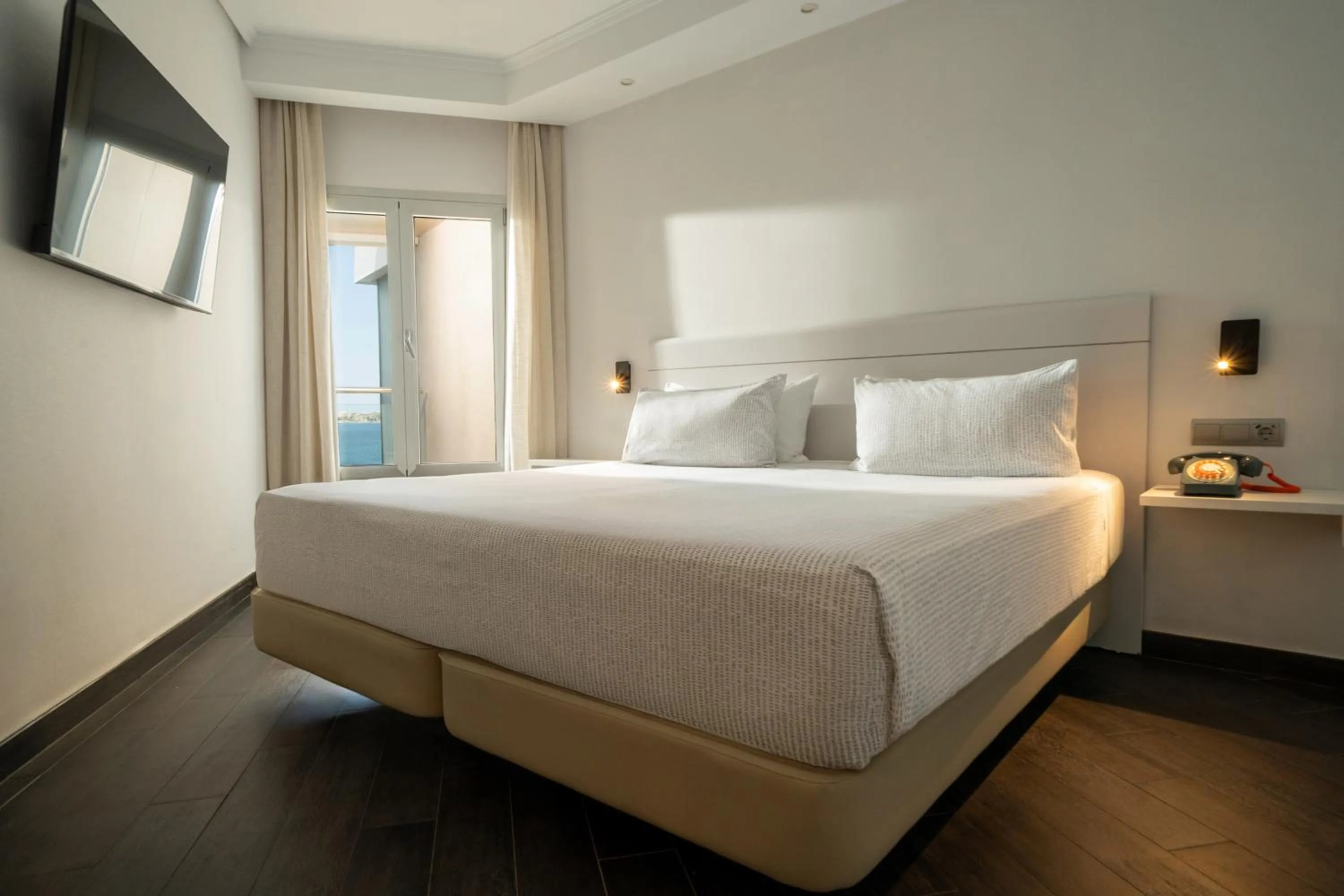 Bed in INNSiDE by Meliá Alicante Porta Maris