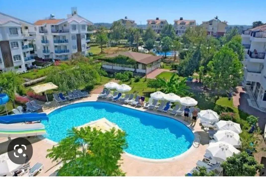 Pool view in İrem Greenside Apart Pool view in İrem Greenside Apart