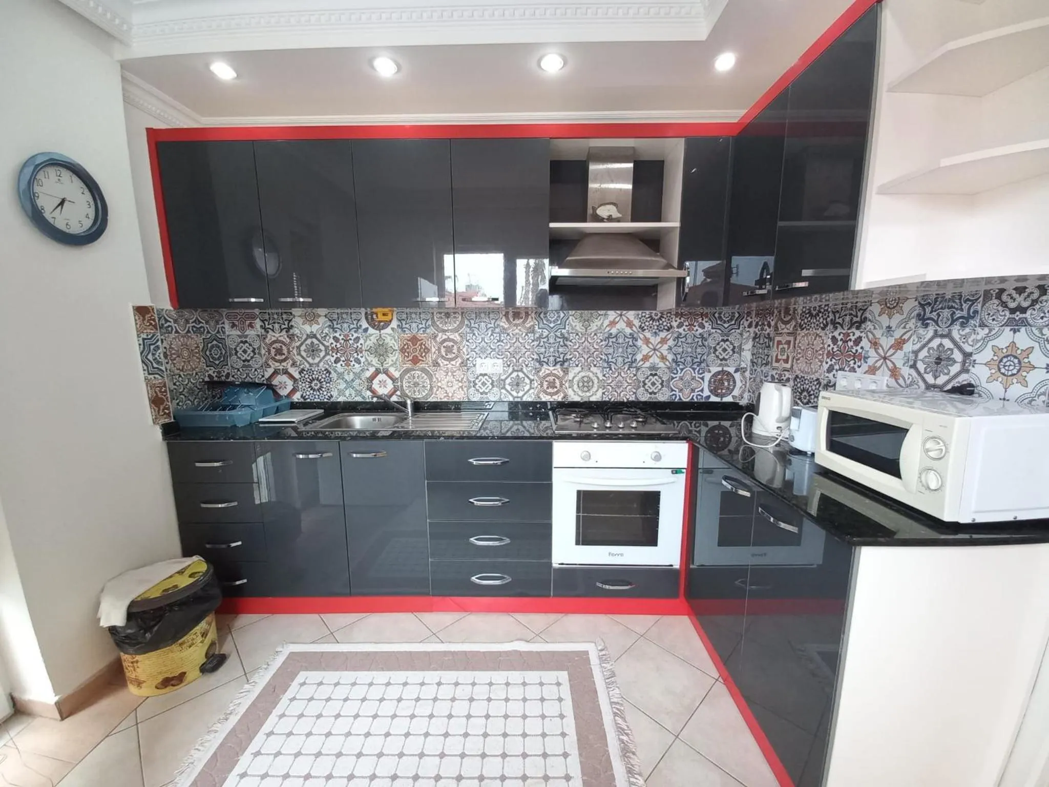 Kitchen or kitchenette in İrem Greenside Apart