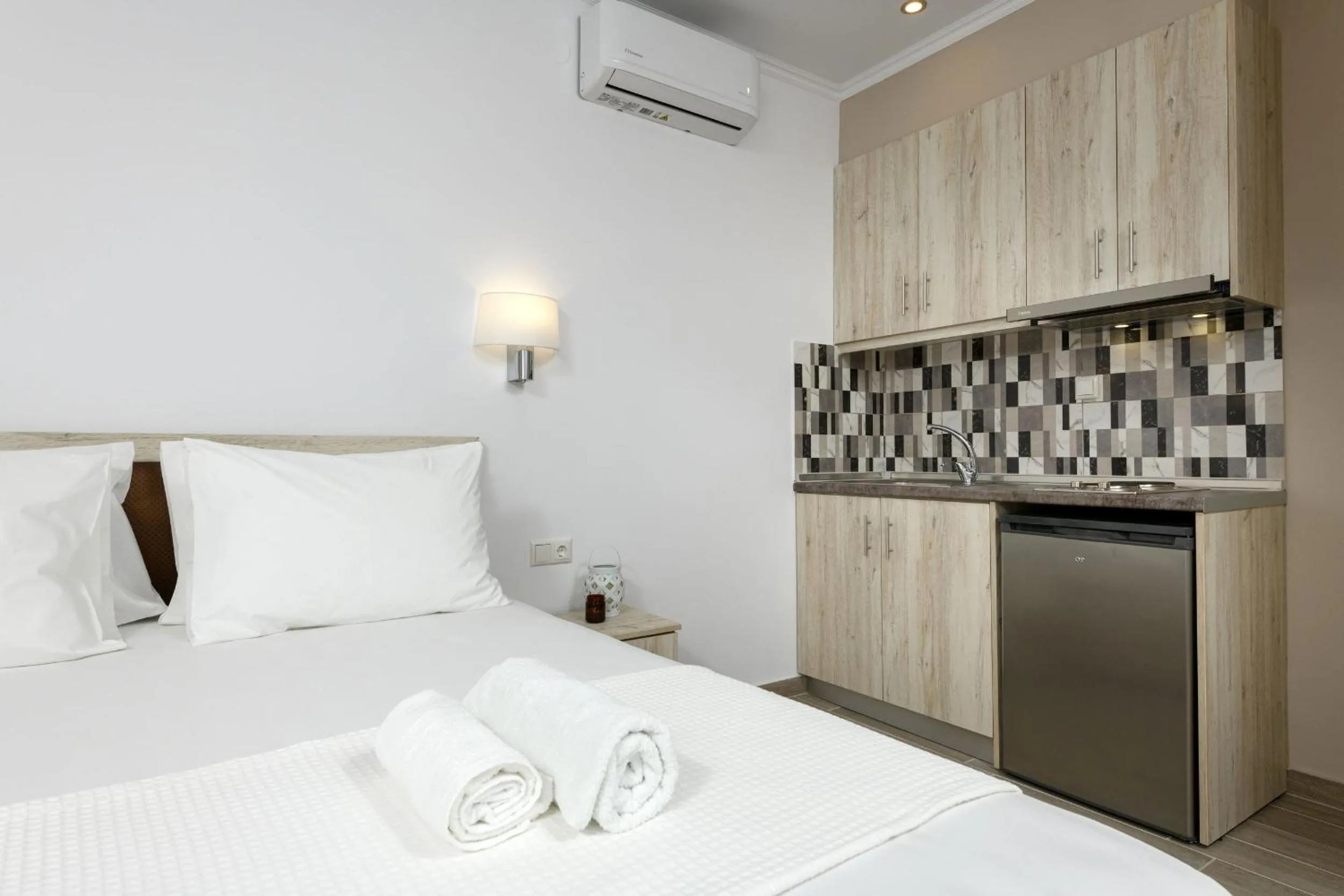 Photo of the whole room, Bed in Aspa's House