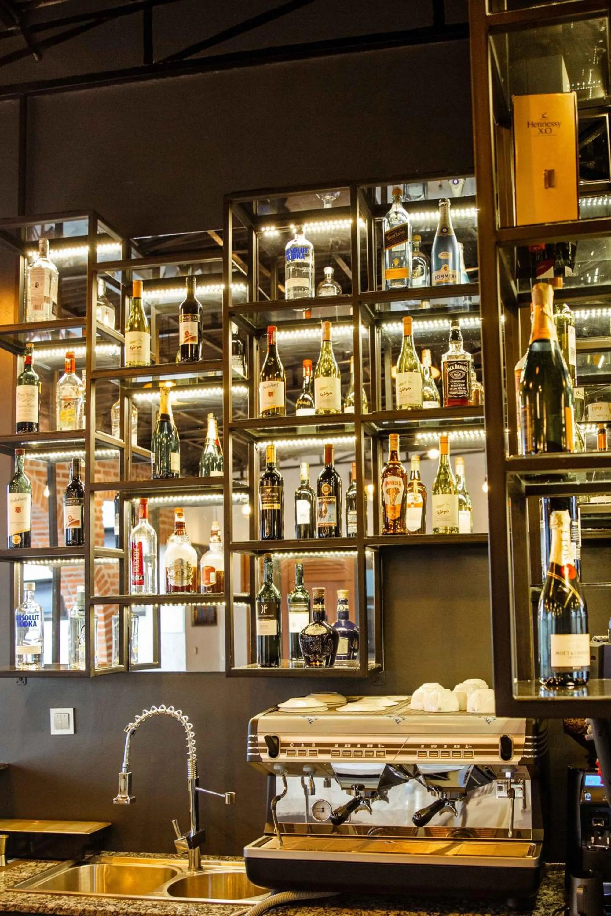 Restaurant/places to eat in Saphir Boutique Hotel