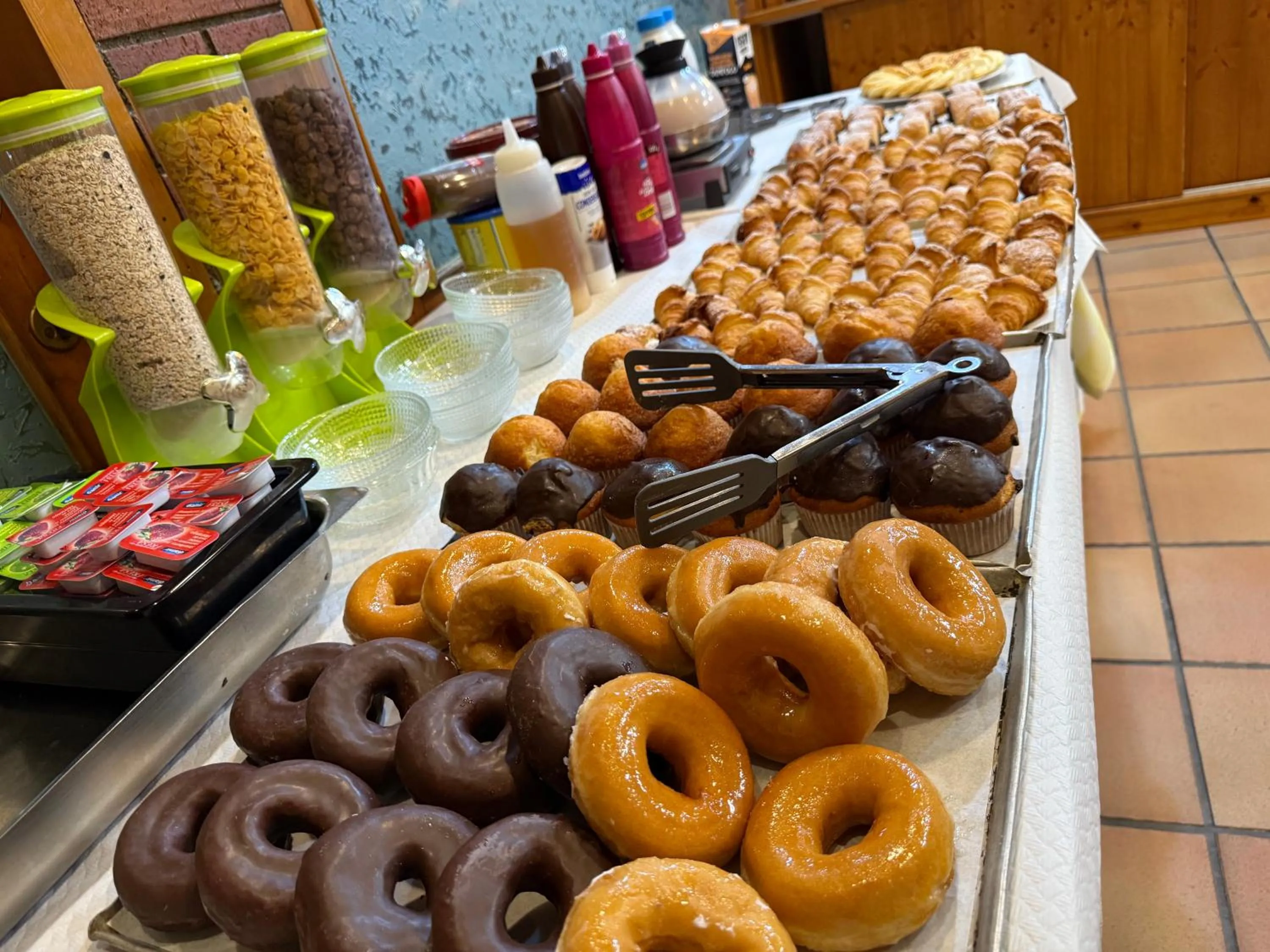 Breakfast in Hotel Restaurant Les Brases