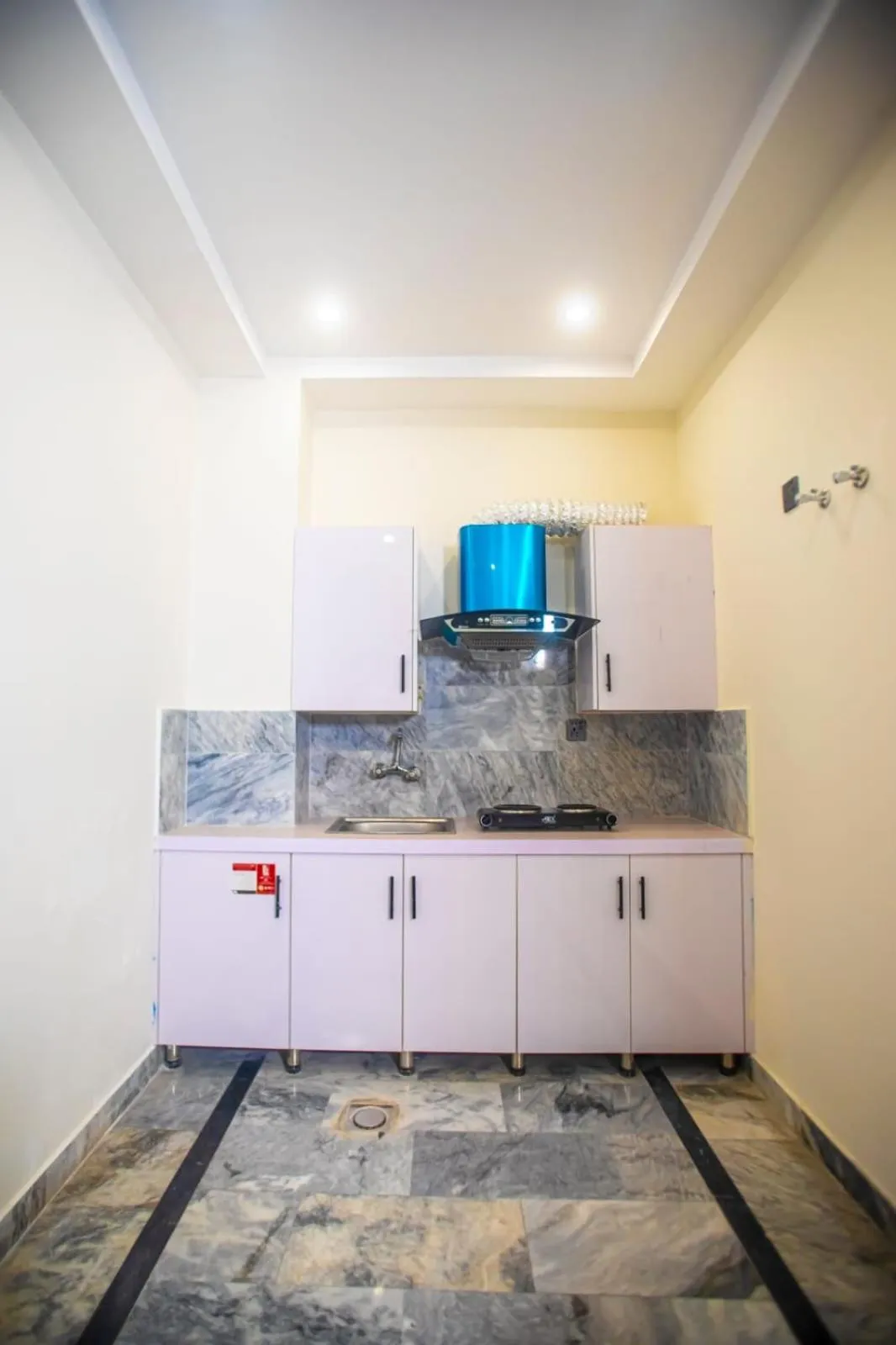 The Rich Hotel & Apartments