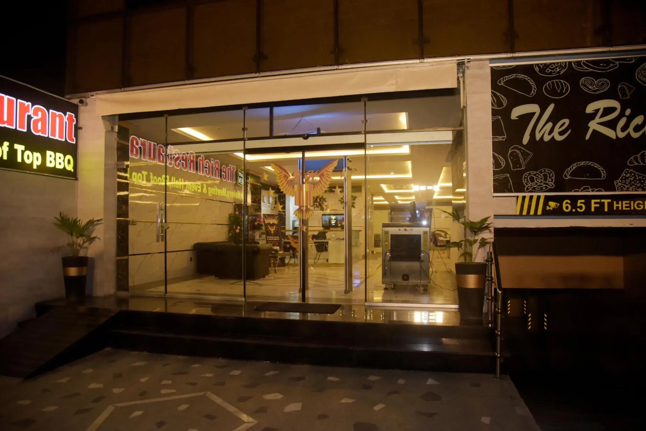 Facade/entrance in The Rich Hotel & Apartments Facade/entrance in The Rich Hotel & Apartments