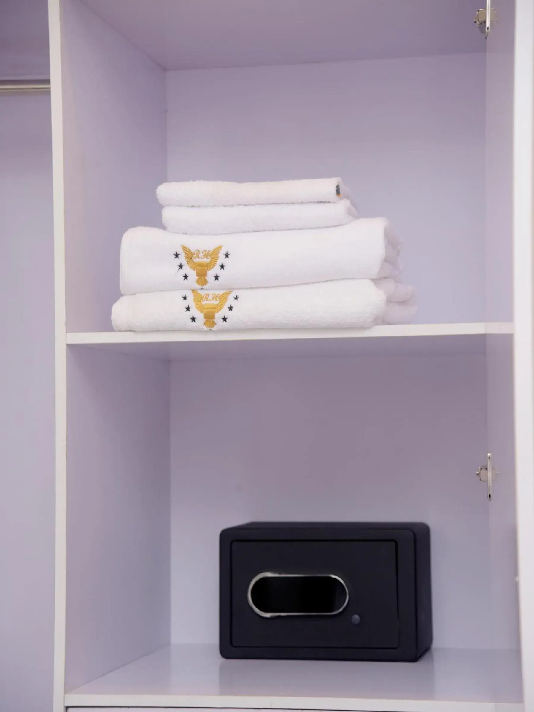 safe in The Rich Hotel & Apartments safe in The Rich Hotel & Apartments