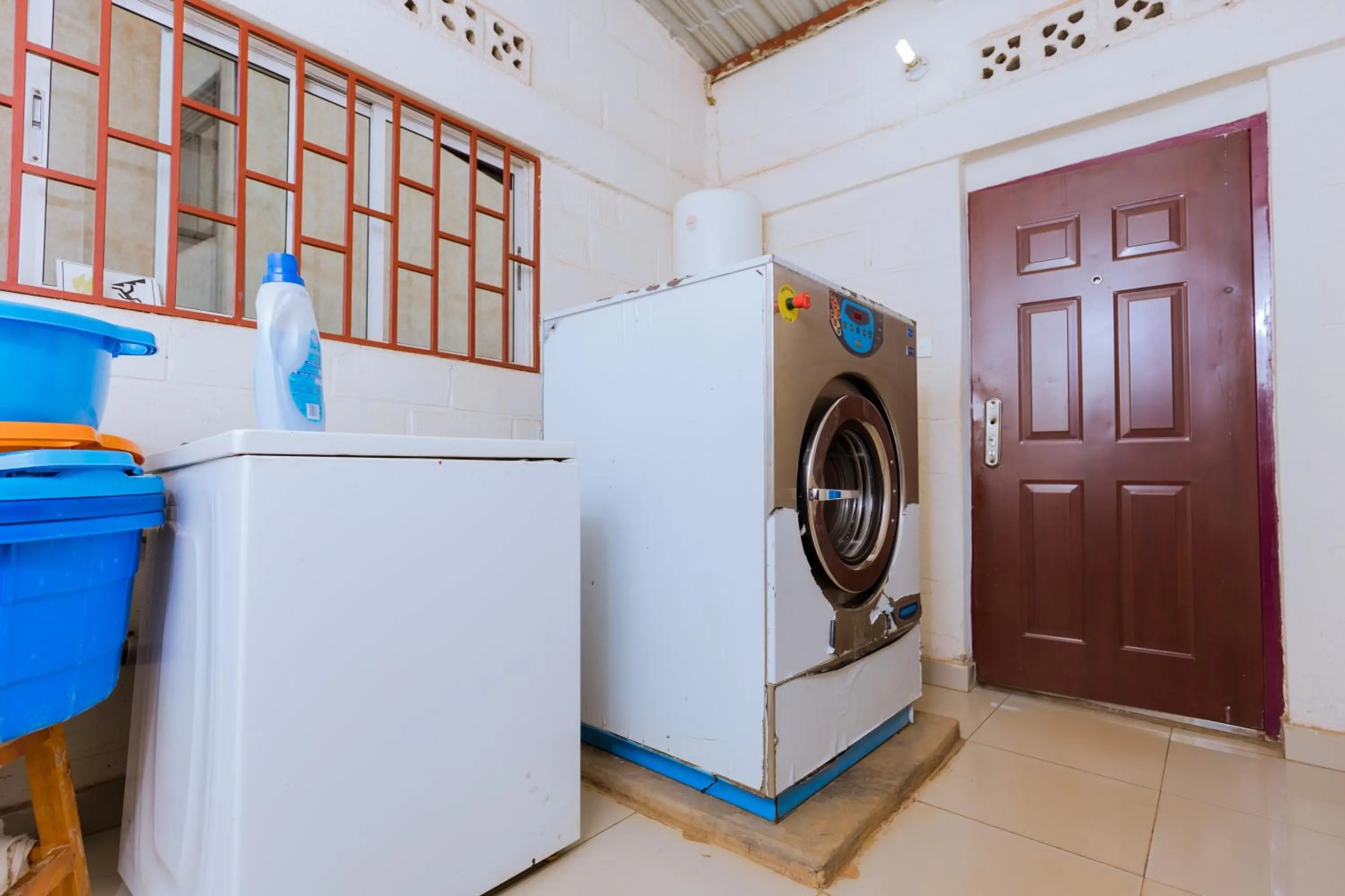 laundry in KAMI LUXURY APARTMENTS