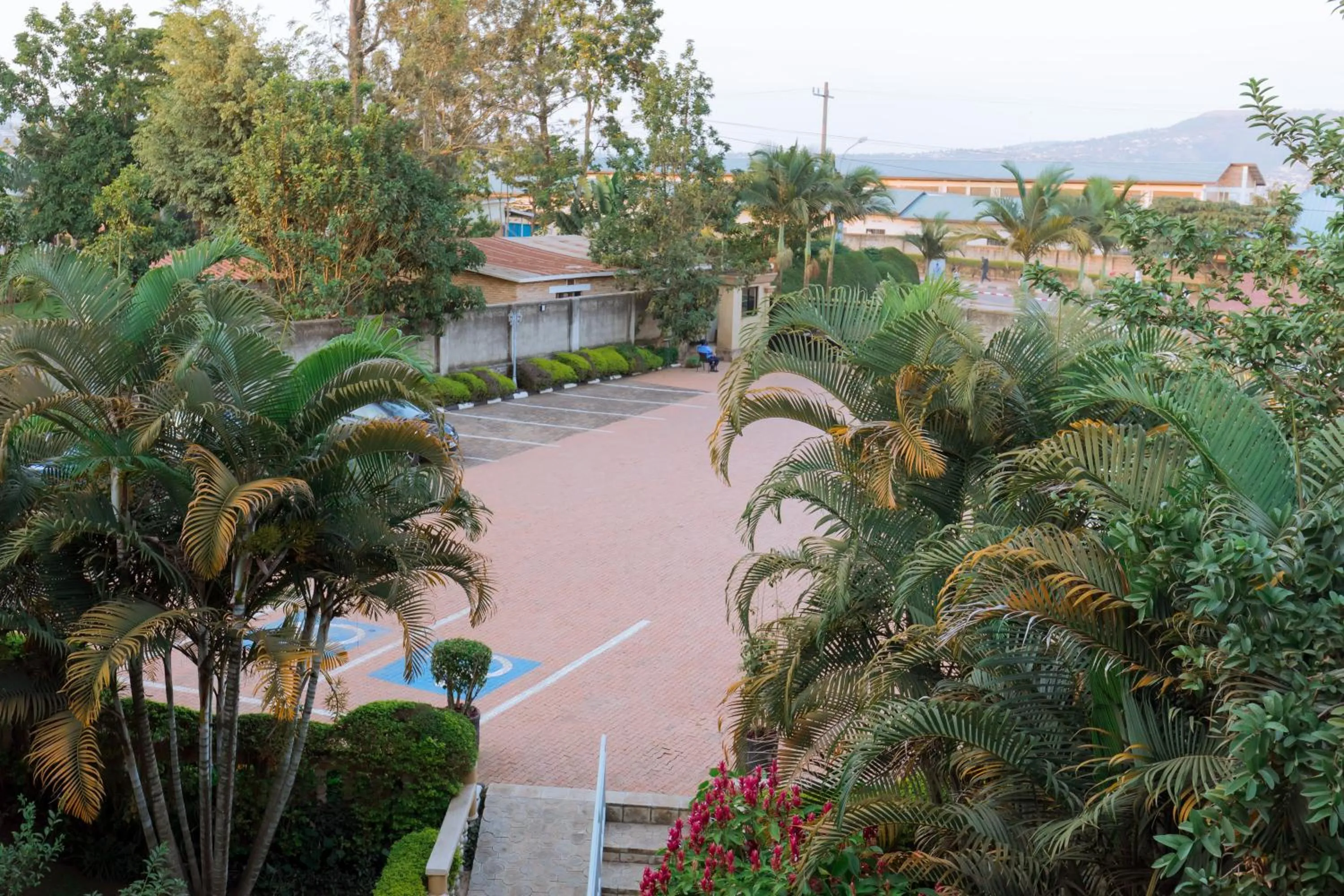 Garden in KAMI LUXURY APARTMENTS