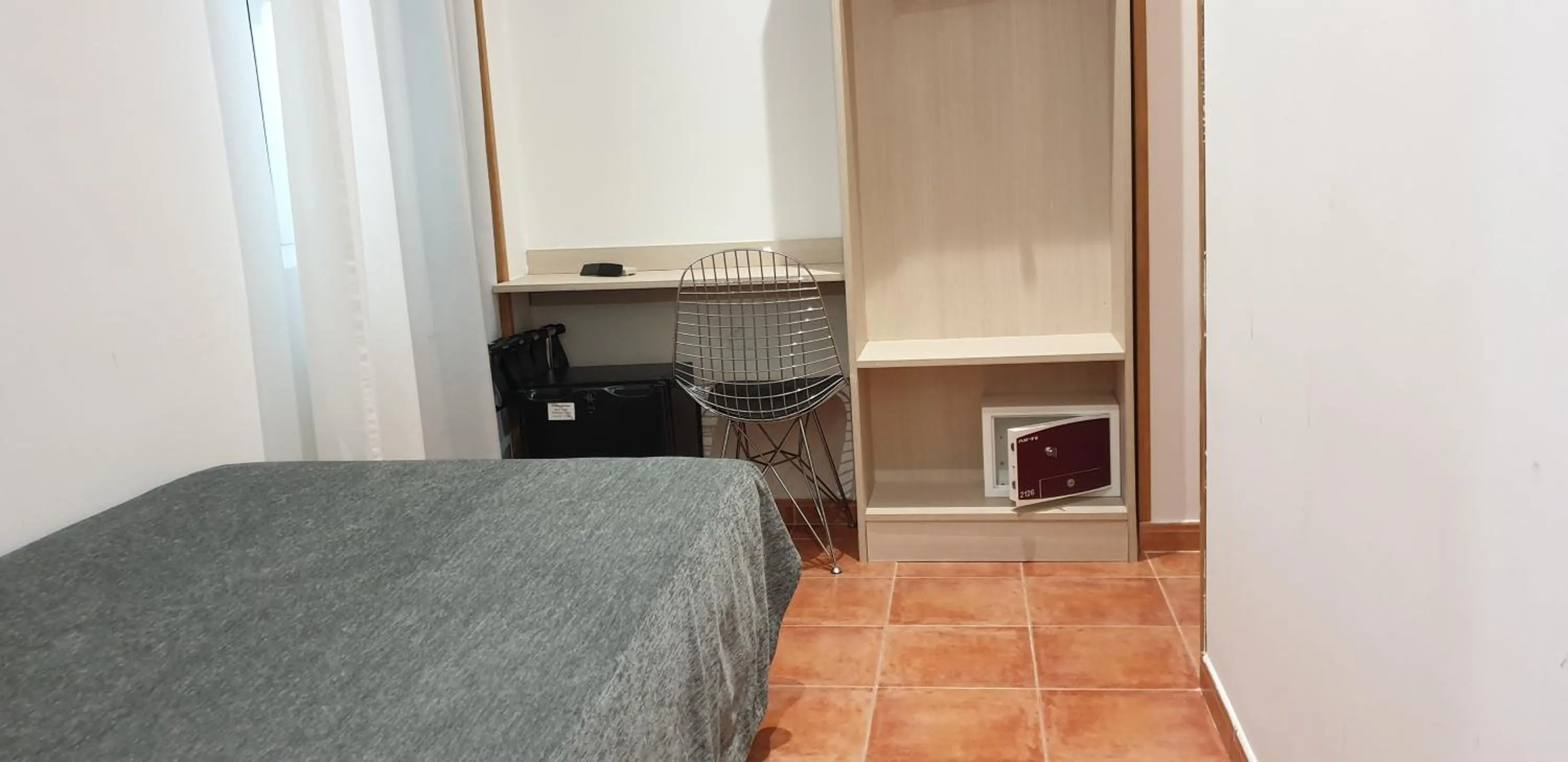 Bed in Hostal Las Fuentes