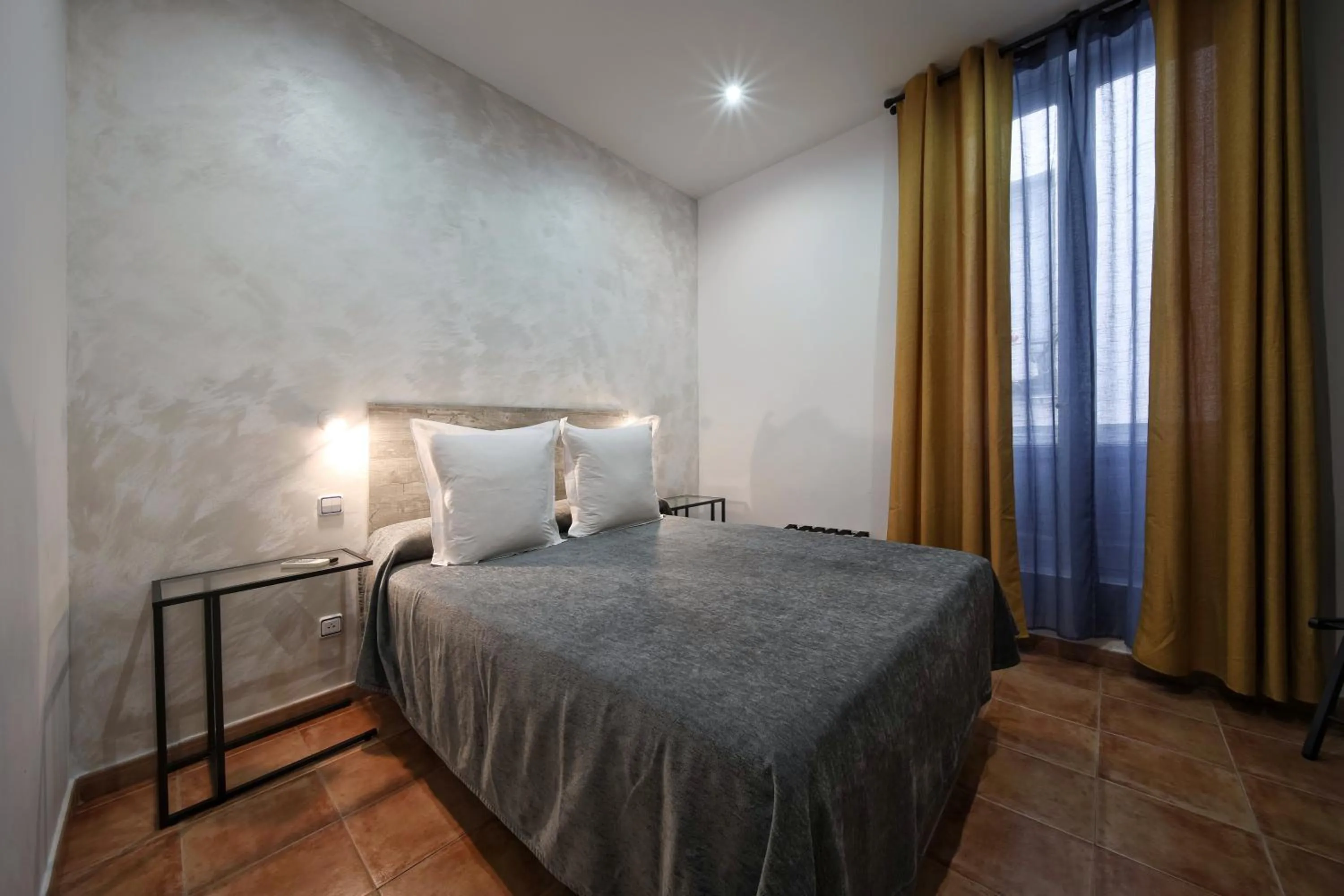 Bed in Hostal Las Fuentes