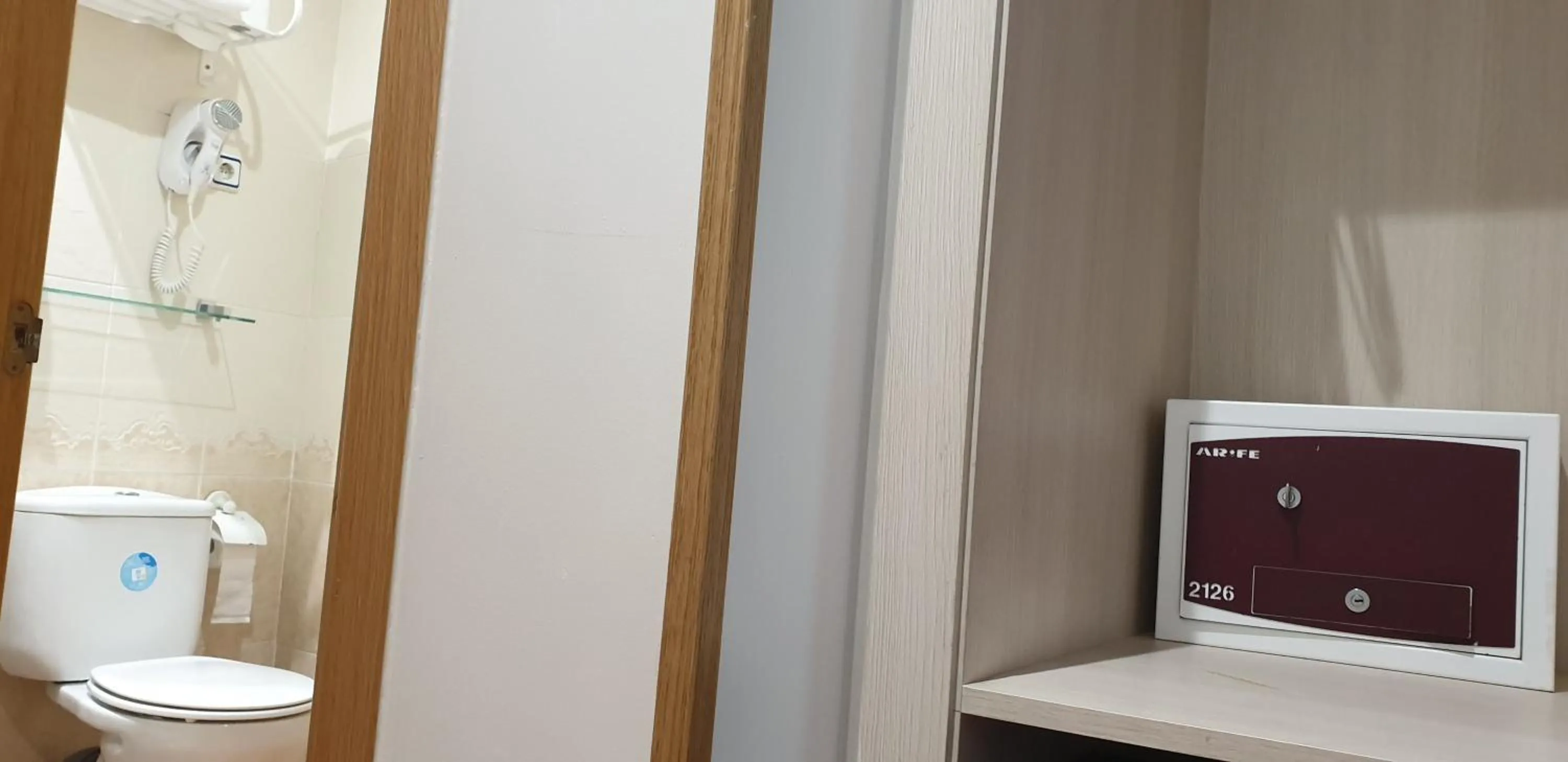 Bathroom in Hostal Las Fuentes