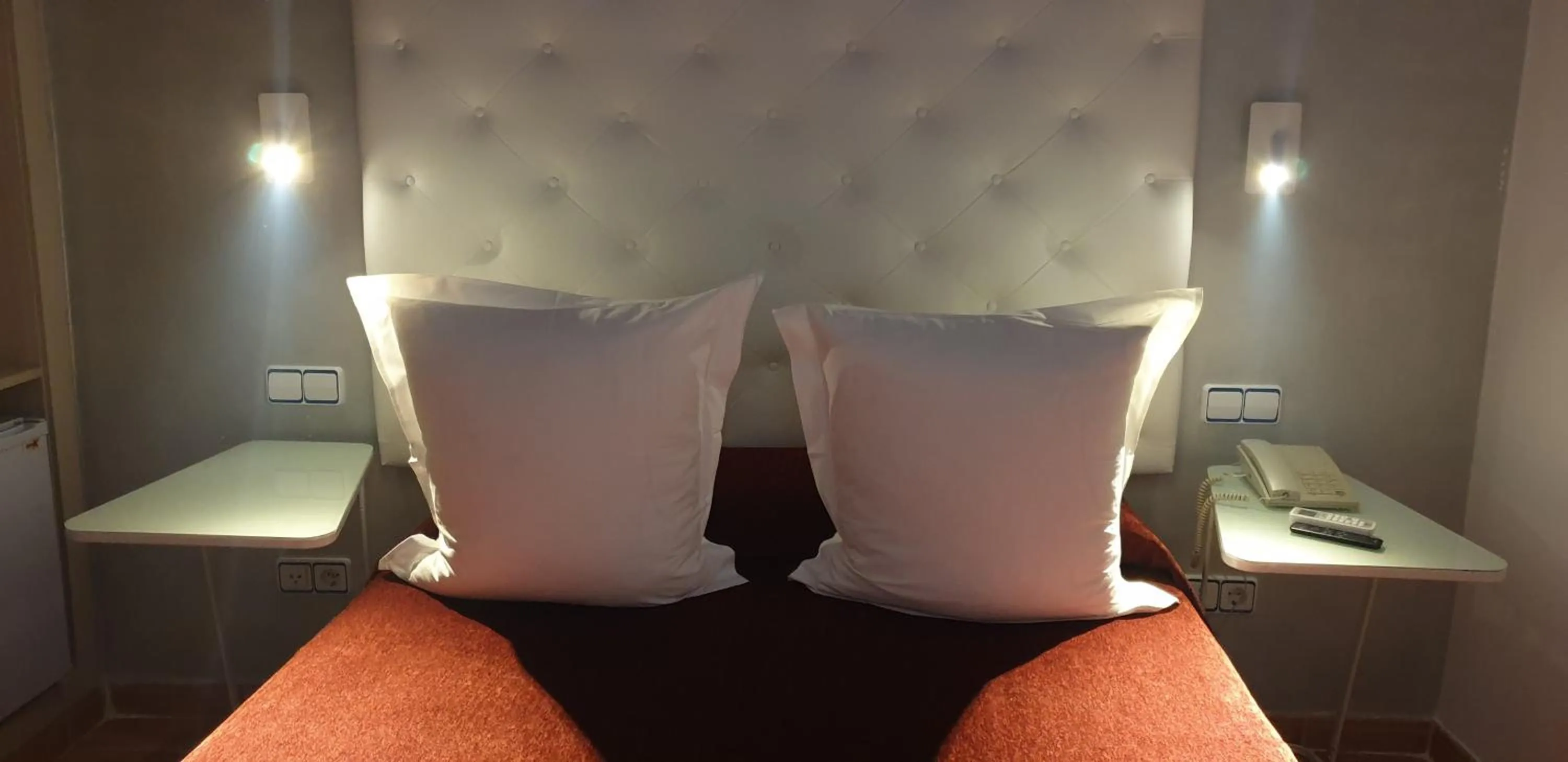 Bed in Hostal Las Fuentes