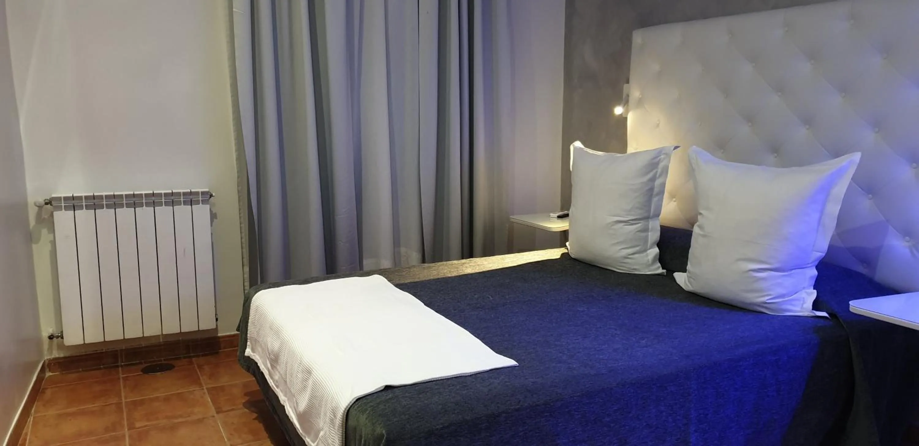 Bed in Hostal Las Fuentes