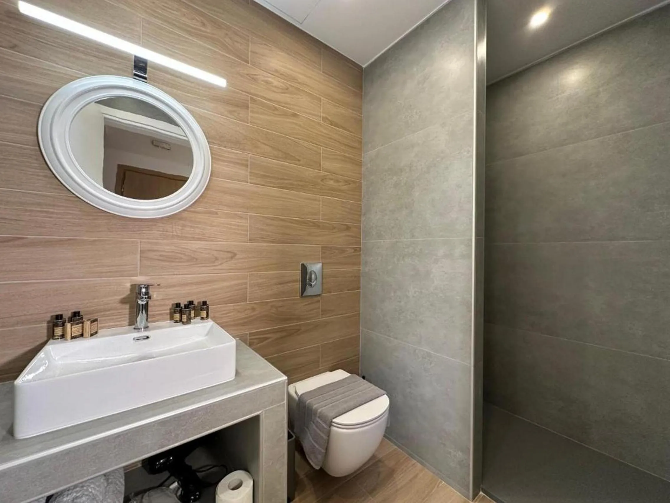 Shower in Centro Urban Suites
