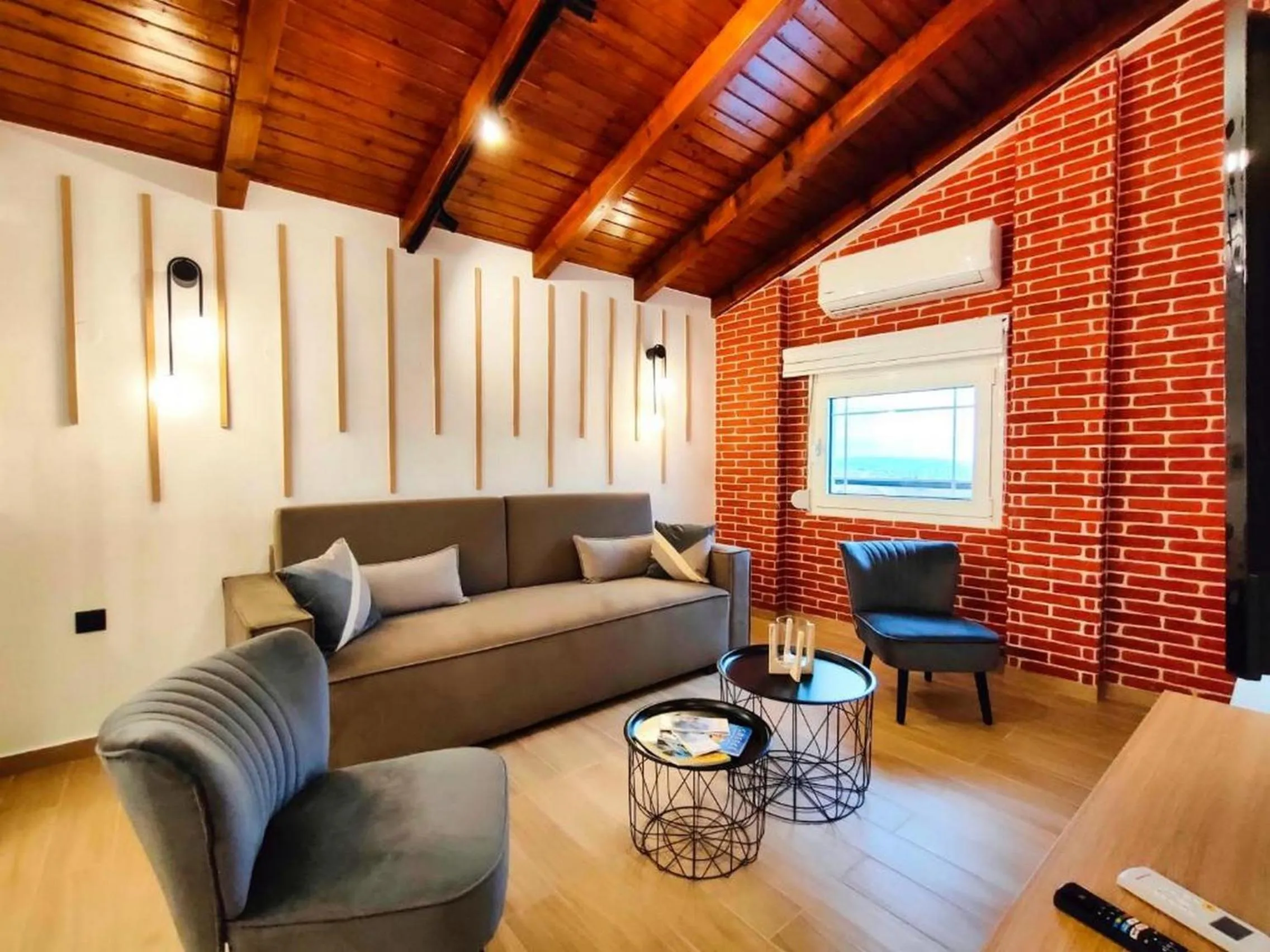 TV and multimedia in Centro Urban Suites