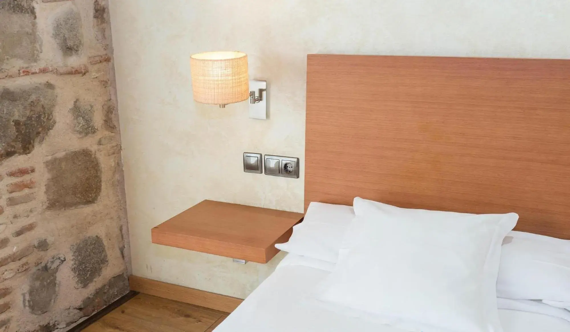 Decorative detail, Bed in Hotel Las Leyendas Decorative detail, Bed in Hotel Las Leyendas