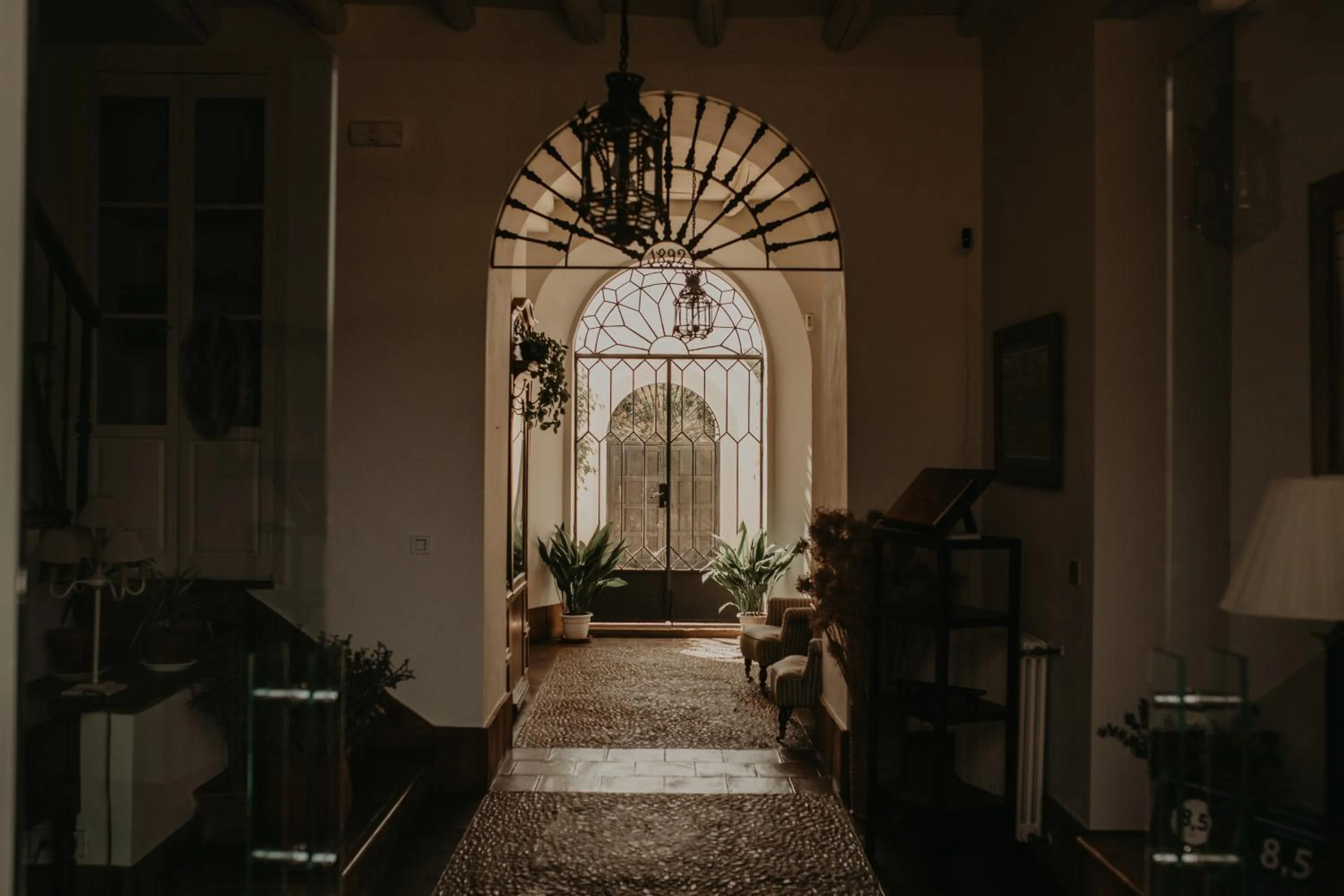 Facade/entrance in Hotel Posada de Valdezufre