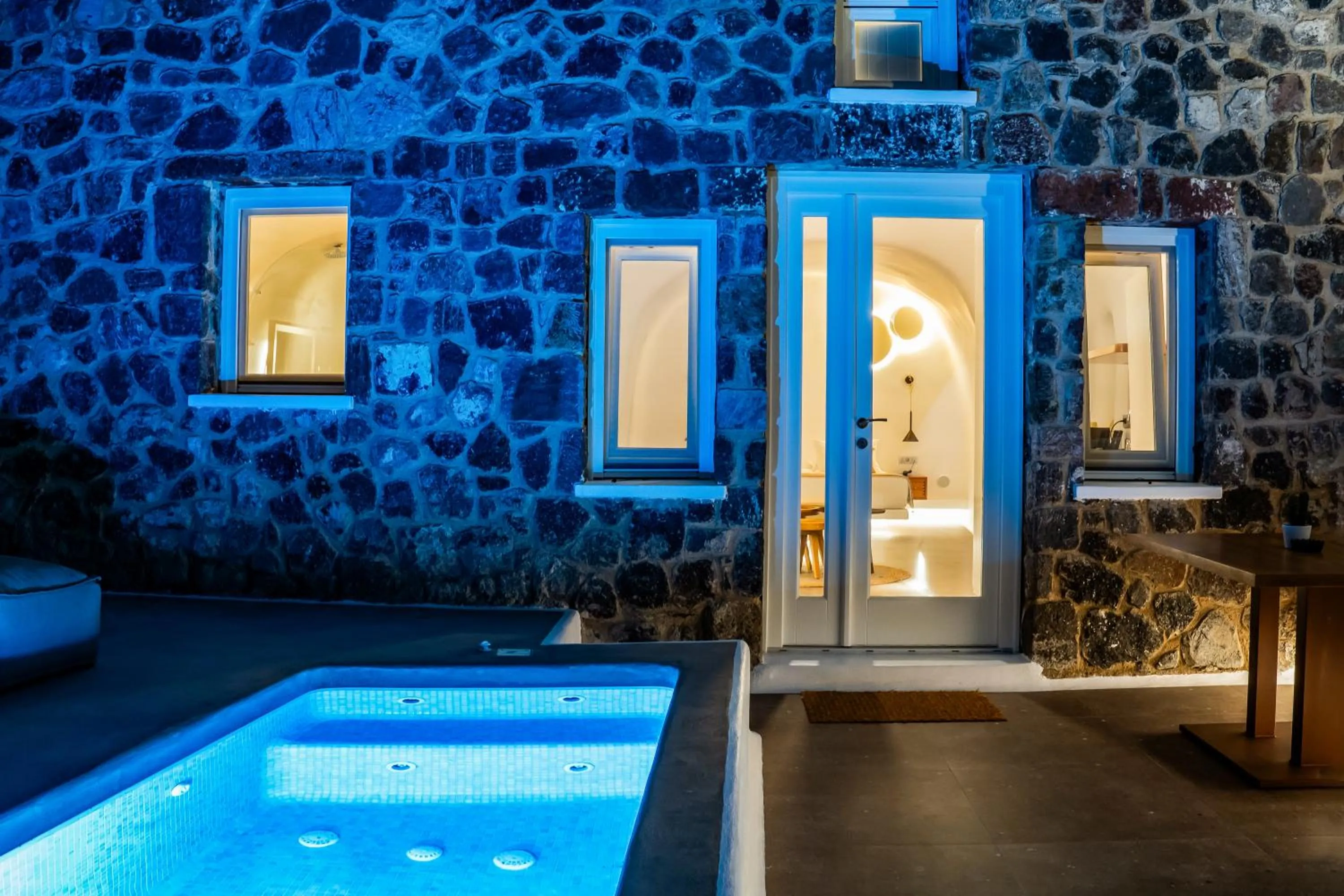 Night in Victoria Caves