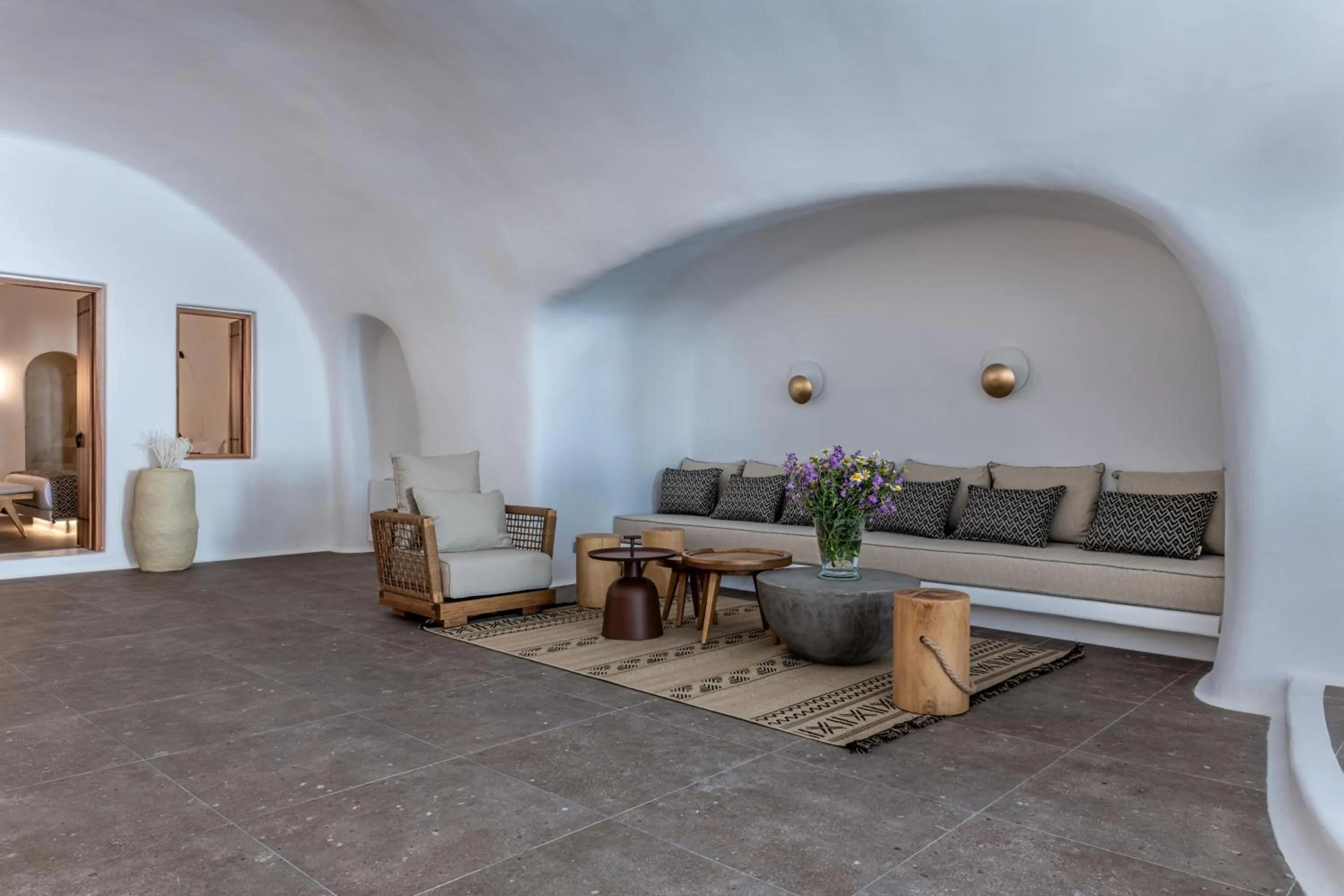 Living room in Victoria Caves