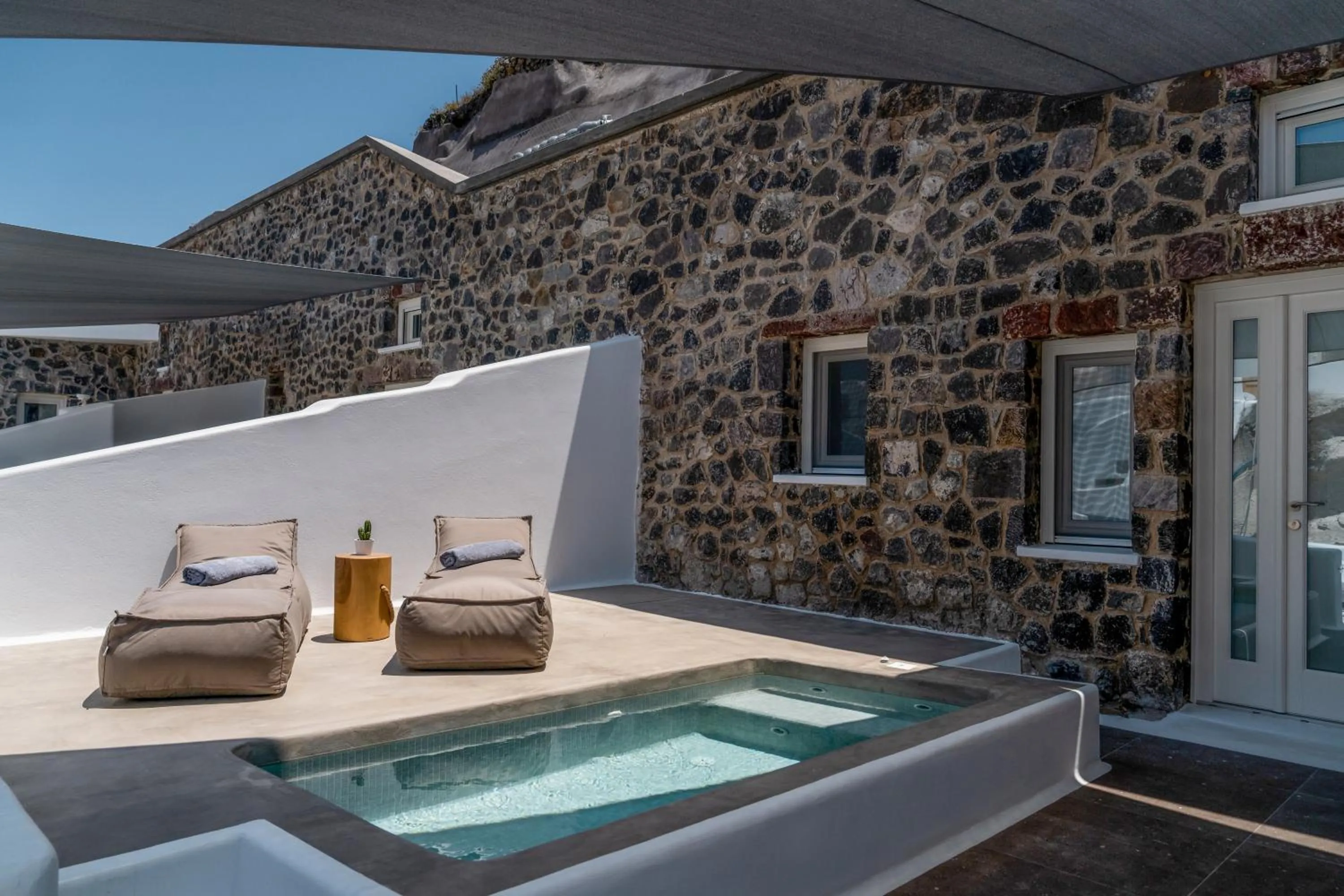 Swimming pool in Victoria Caves