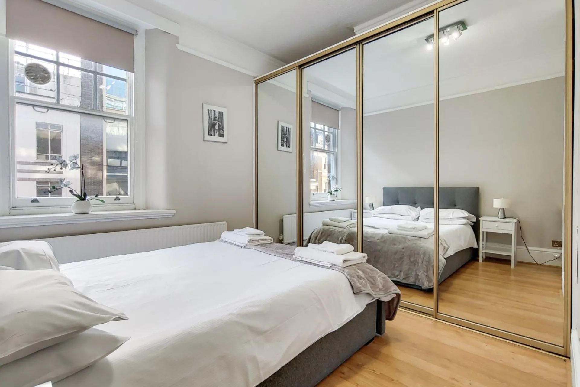 Oxford Street Central Apartments