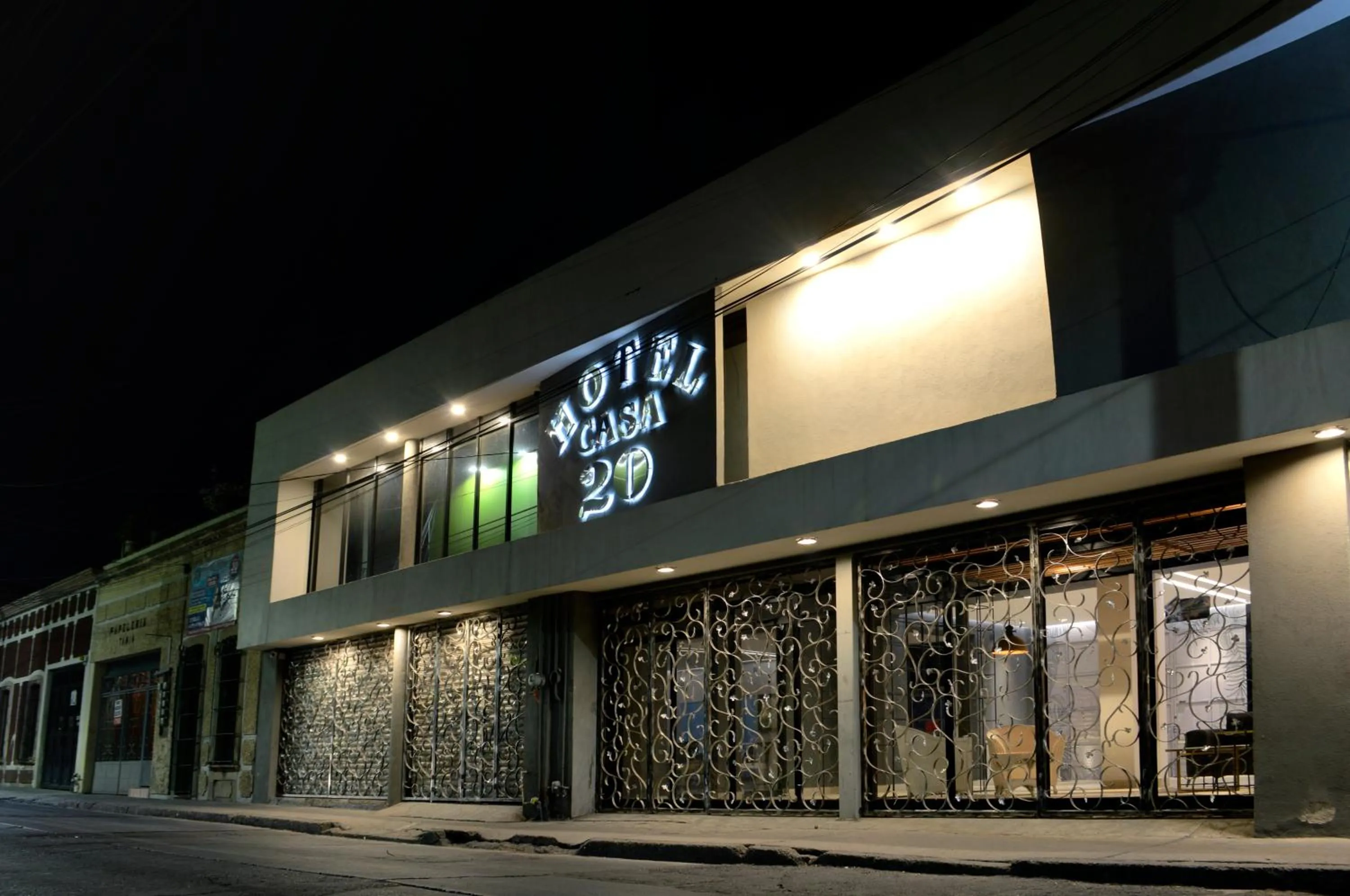 Facade/entrance in Hotel Casa 20