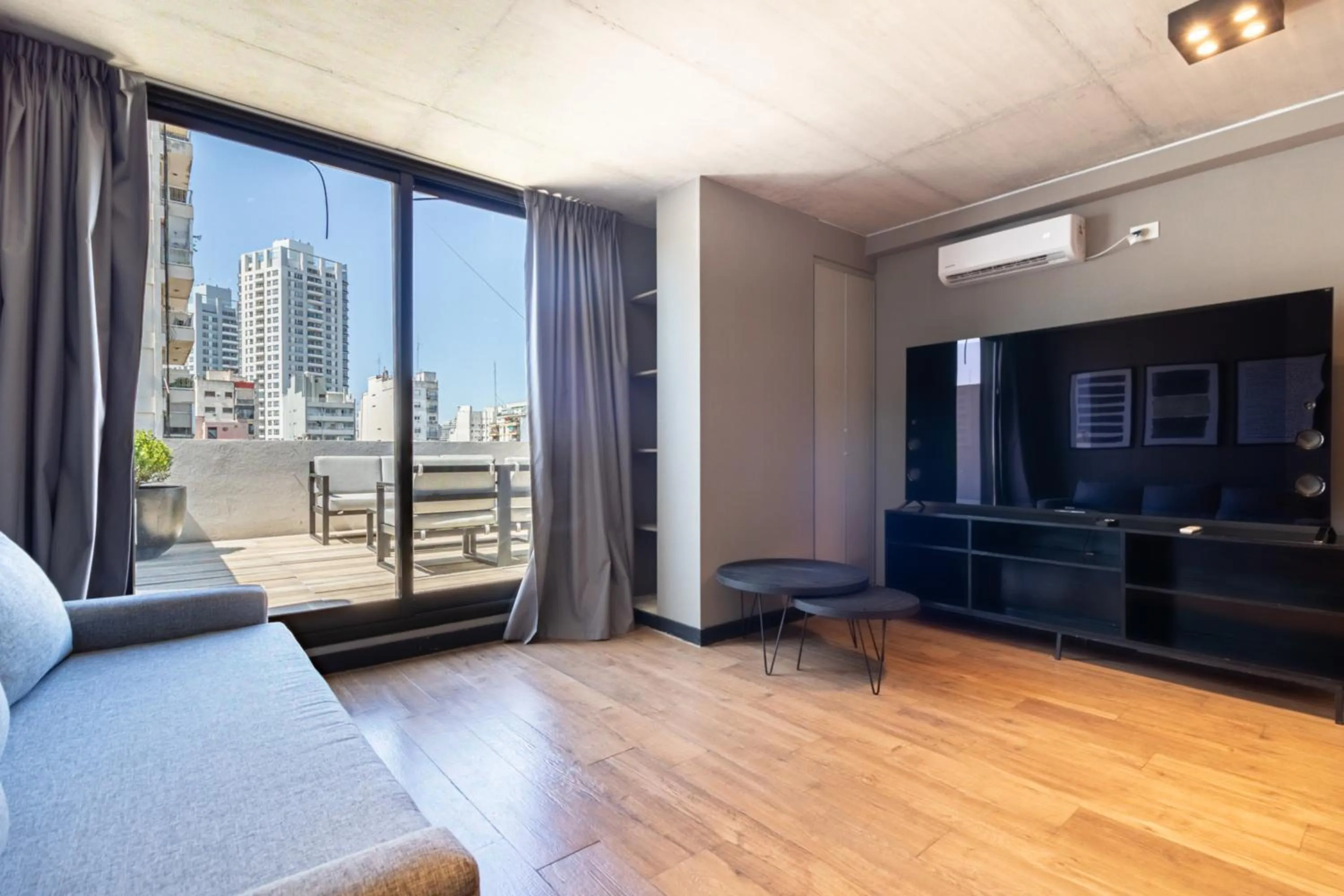 Communal lounge/ TV room in Live Soho Boutique Apartments Palermo Hollywood