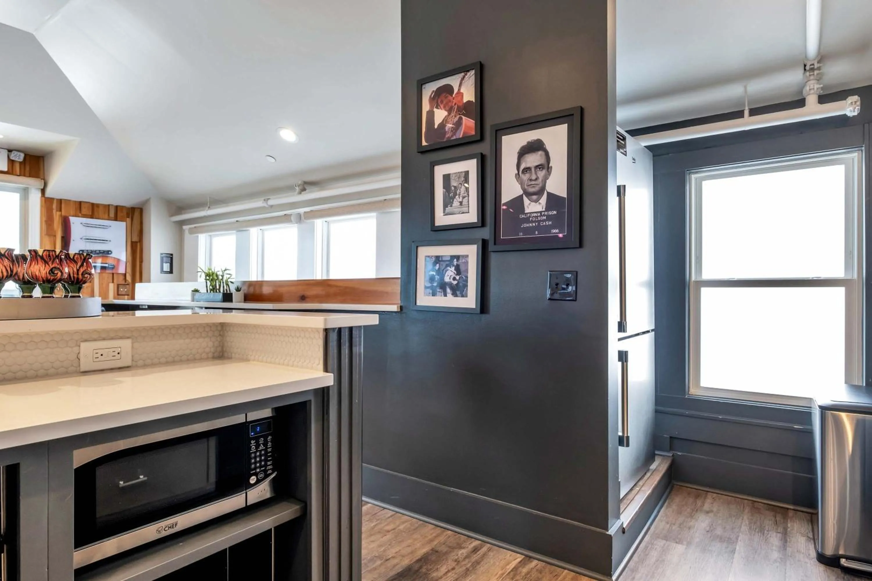 Skyline Suite with Penthouse & Rooftop Deck 6BR by Maddox Hotel