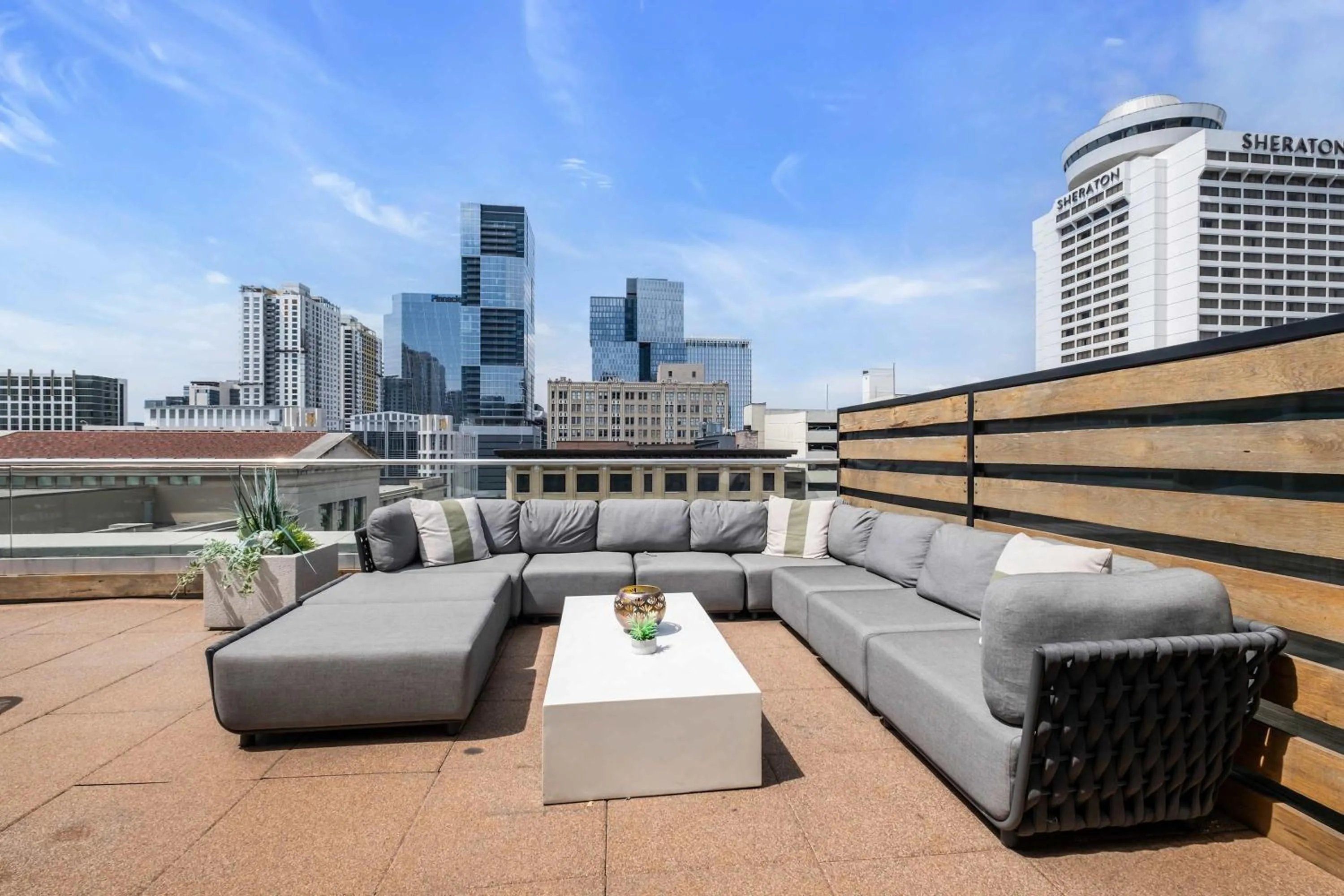 Skyline Suite with Penthouse & Rooftop Deck 6BR by Maddox Hotel
