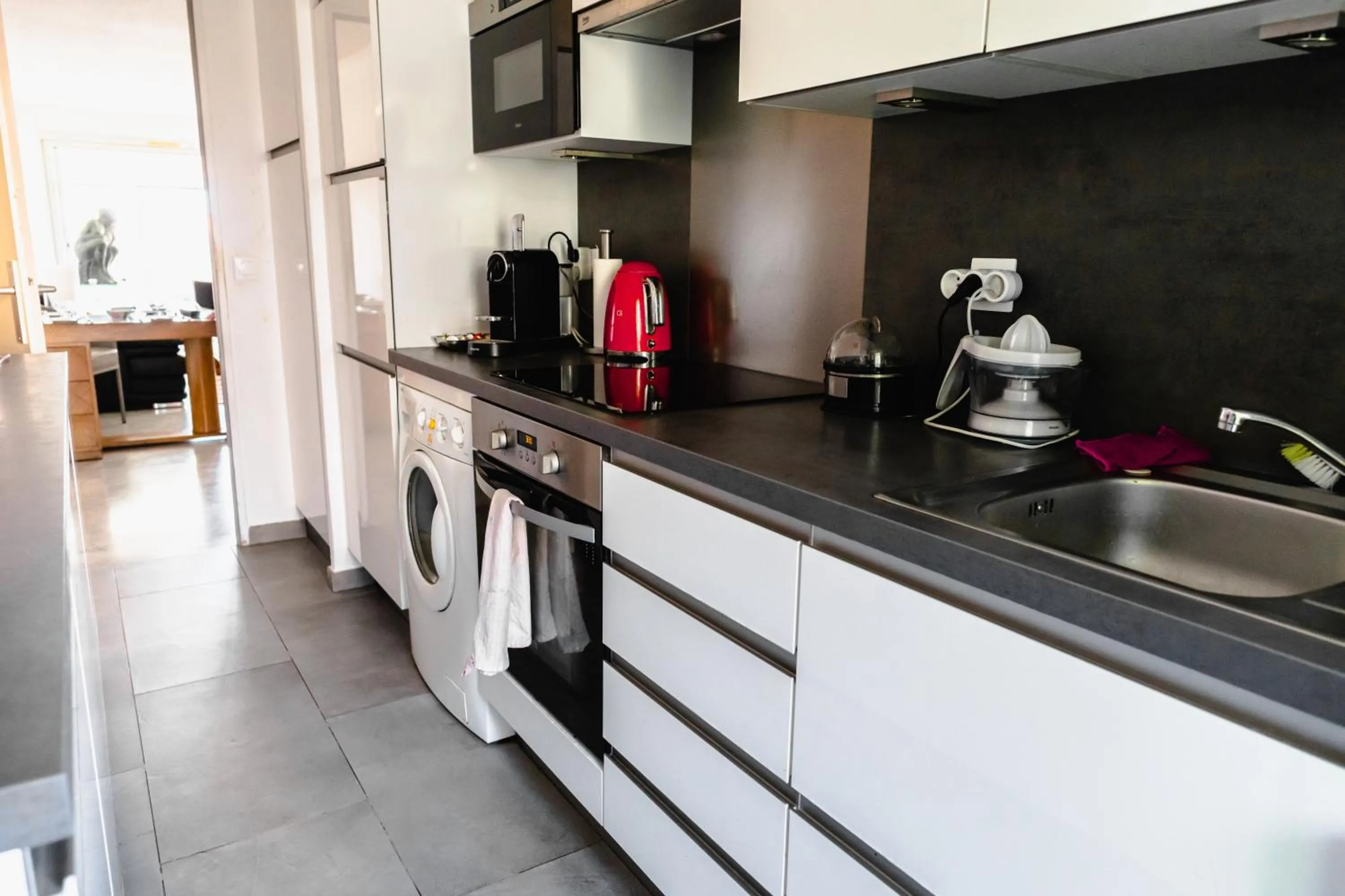 Kitchen or kitchenette in Vue mer et remparts. Entre vieille ville et plages