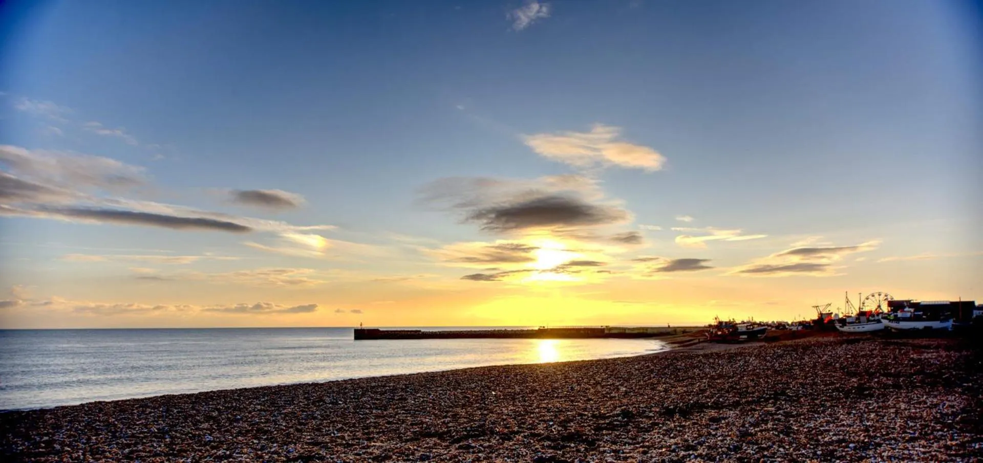 Beach in 41b Wellington Suites