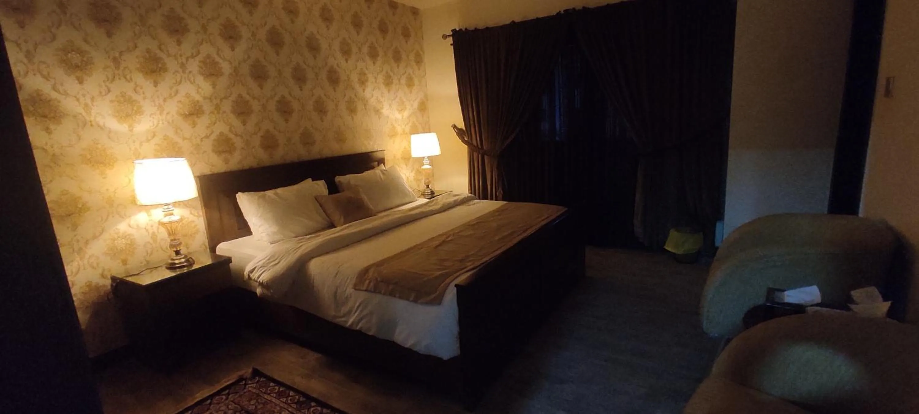 Bed in Hotel Daffodils