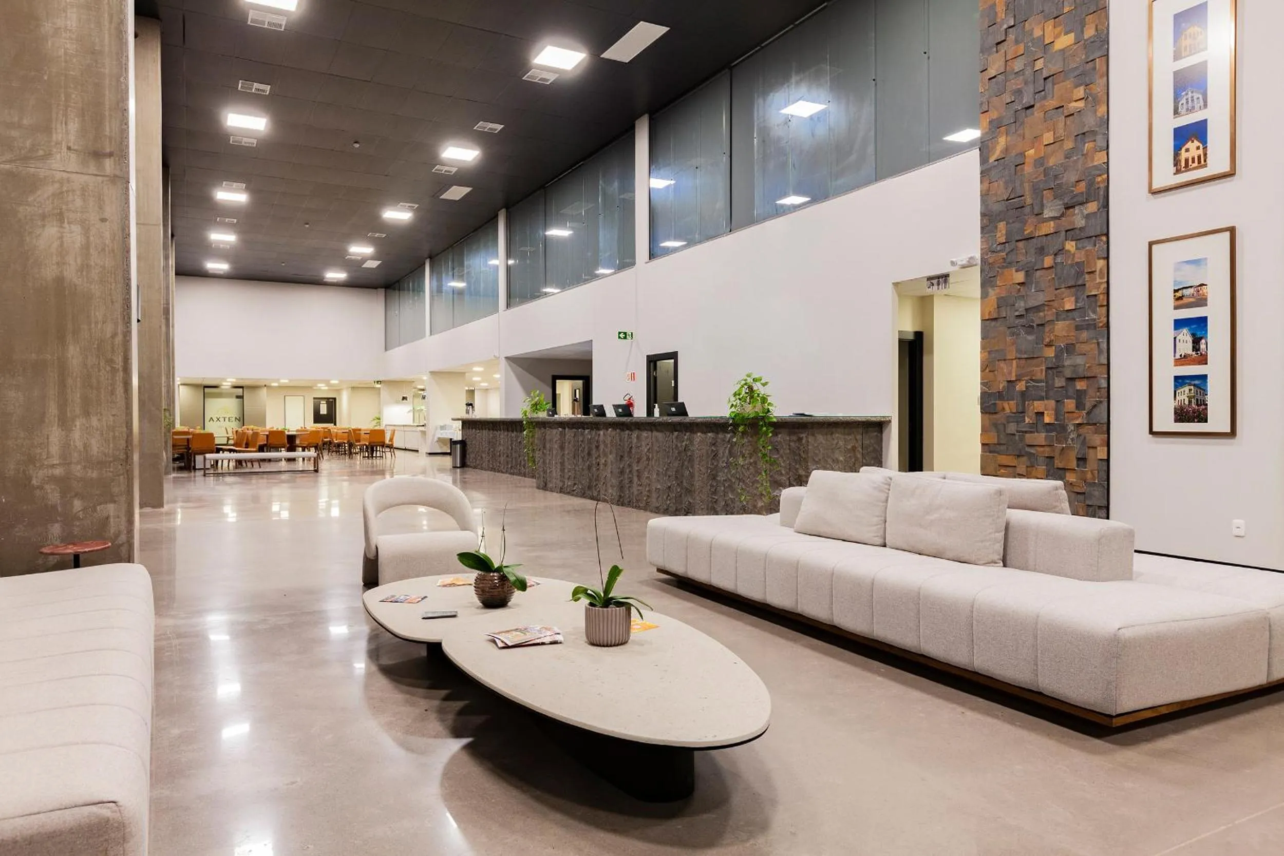Lobby or reception in Tri Hotel Antônio Prado