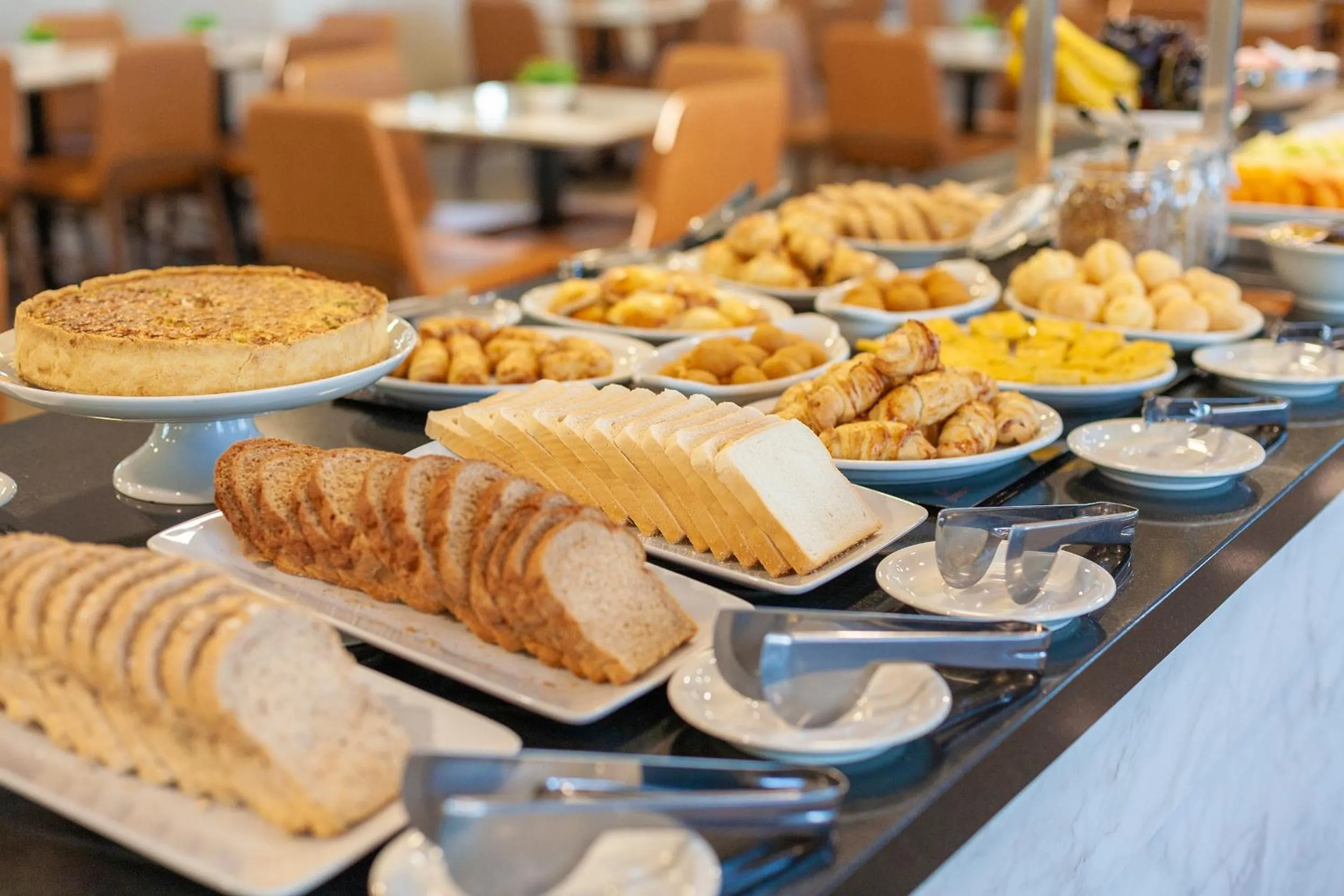 Breakfast in Tri Hotel Antônio Prado
