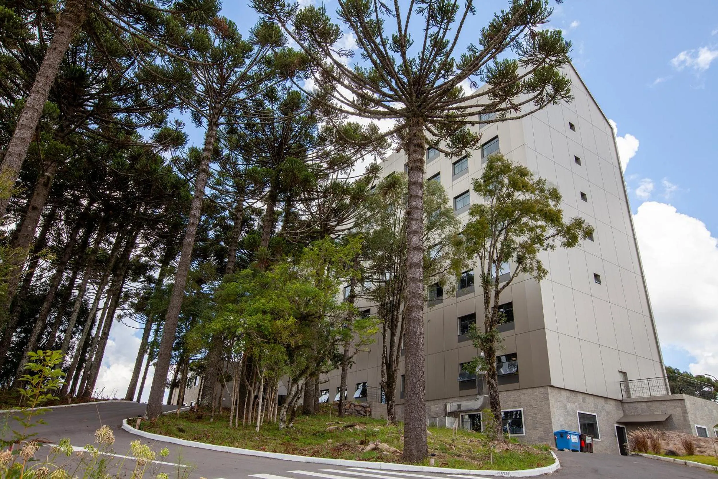 Property building in Tri Hotel Antônio Prado