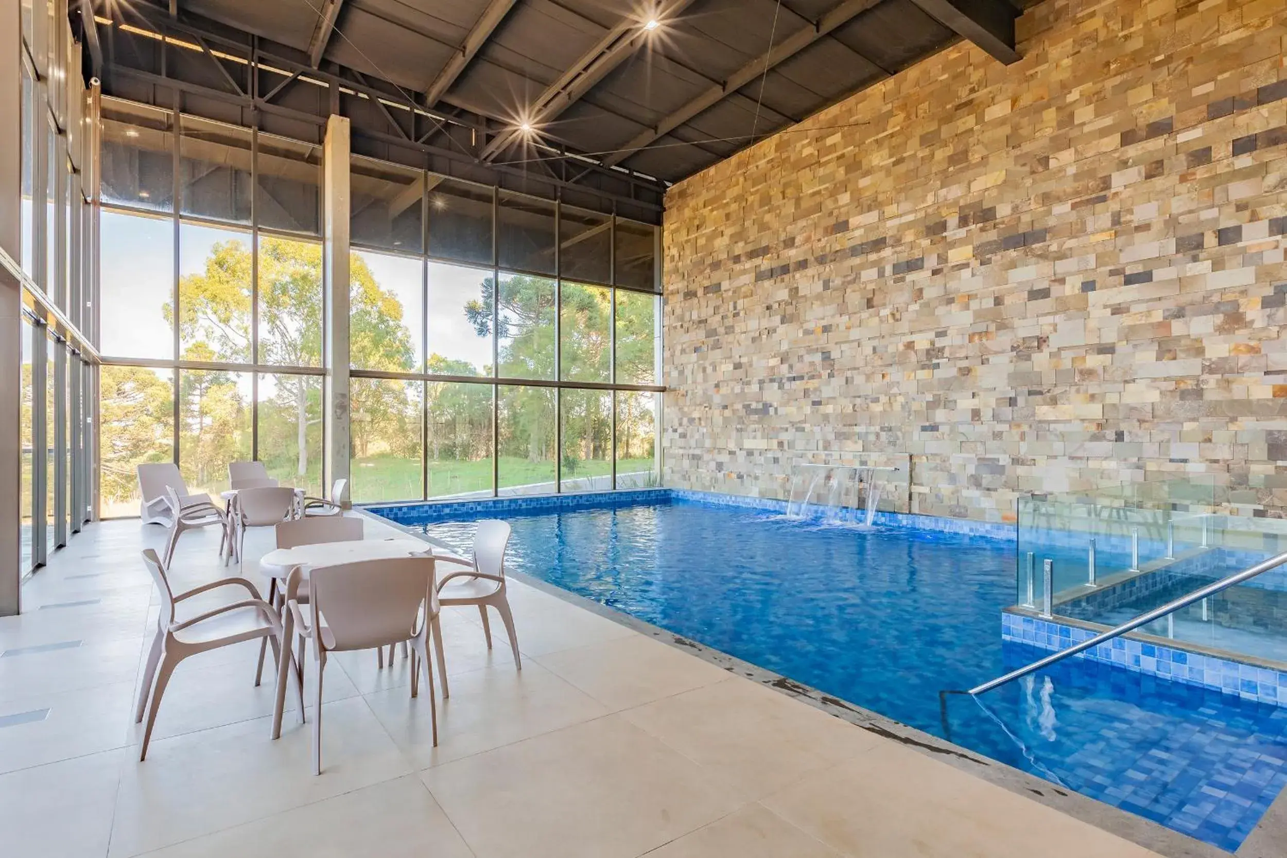 Swimming pool in Tri Hotel Antônio Prado Swimming pool in Tri Hotel Antônio Prado